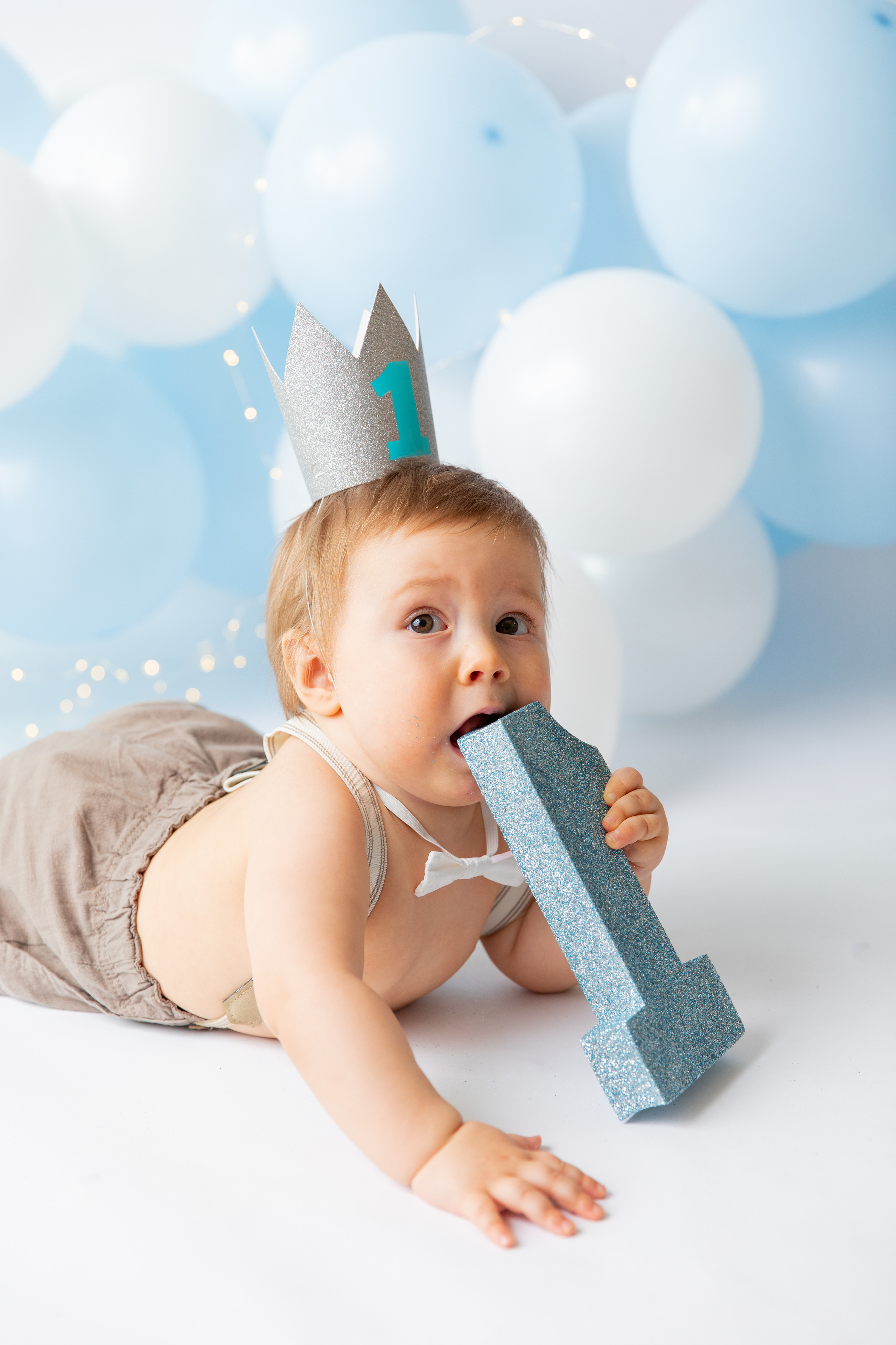 CAKE SMASH ja 1 V KUVAUKSET. Valokuvaaja Itä-Uudellamaalla Viktoria photography