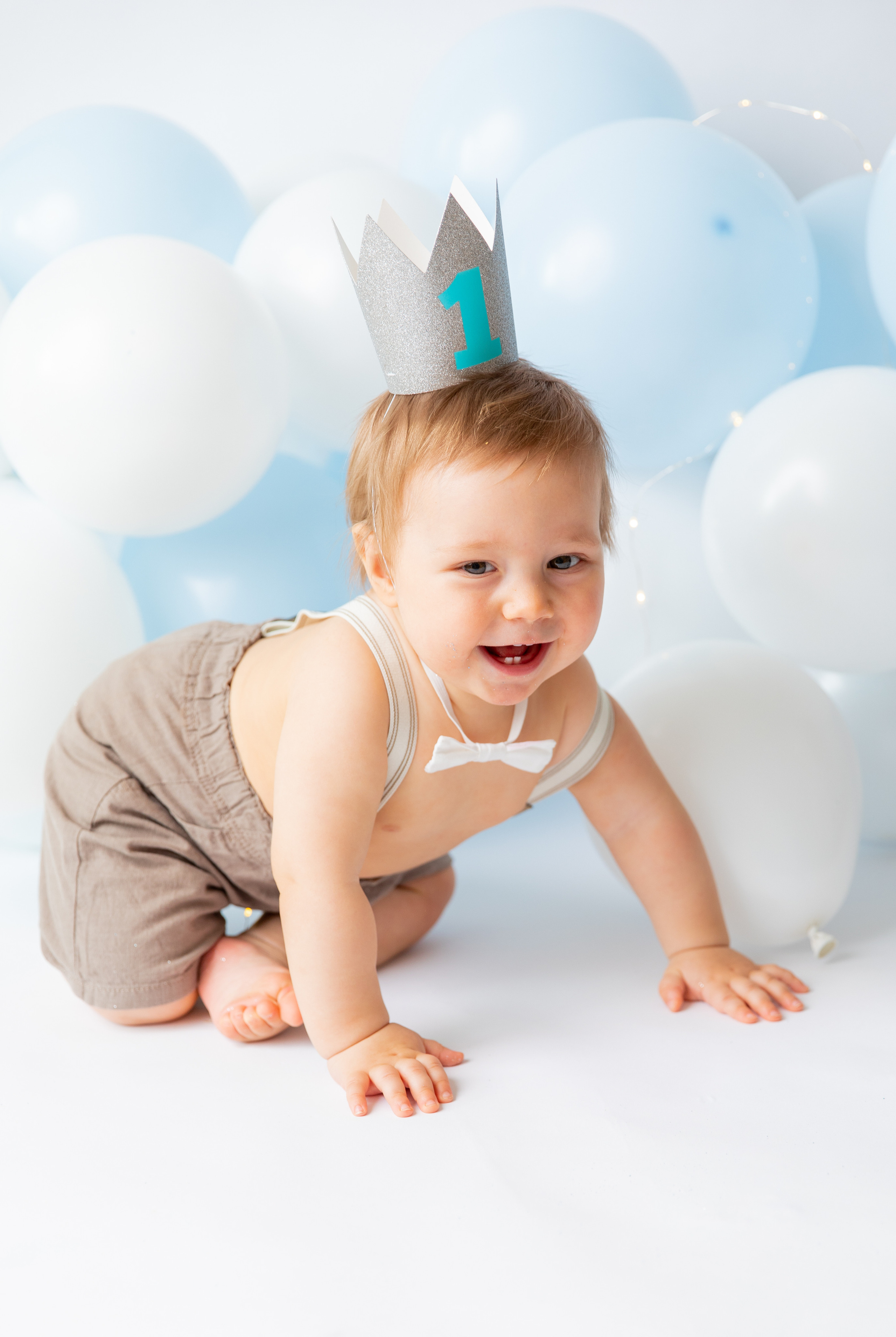 CAKE SMASH ja 1 V KUVAUKSET. Valokuvaaja Itä-Uudellamaalla Viktoria photography