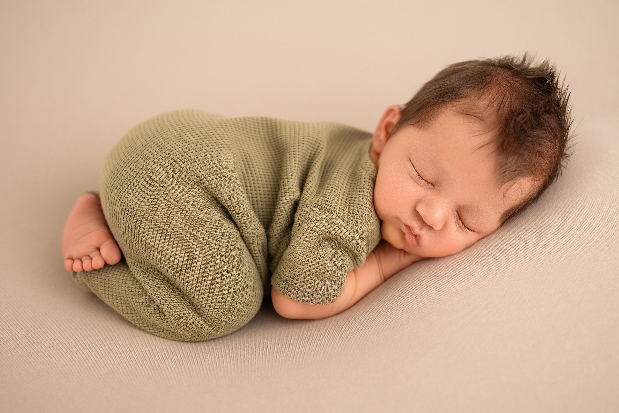 Neugeborene. Neugeborene- Schwangerschaft- und Kinder Fotografin in Lehre