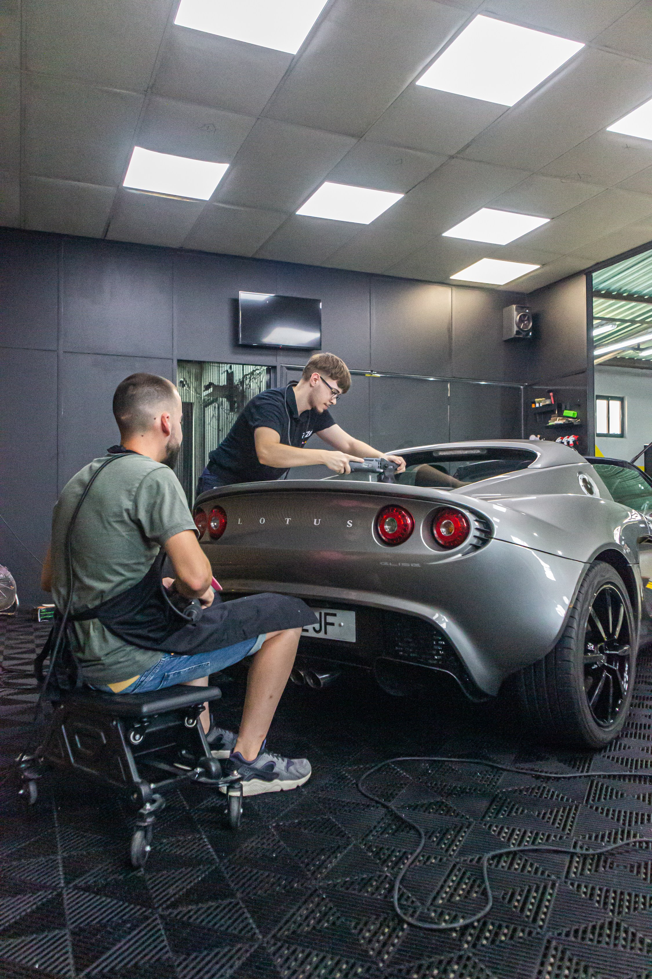 LABORATÓRIO AUTOMÓVEL. MA Visuals — Fotografia e Vídeo