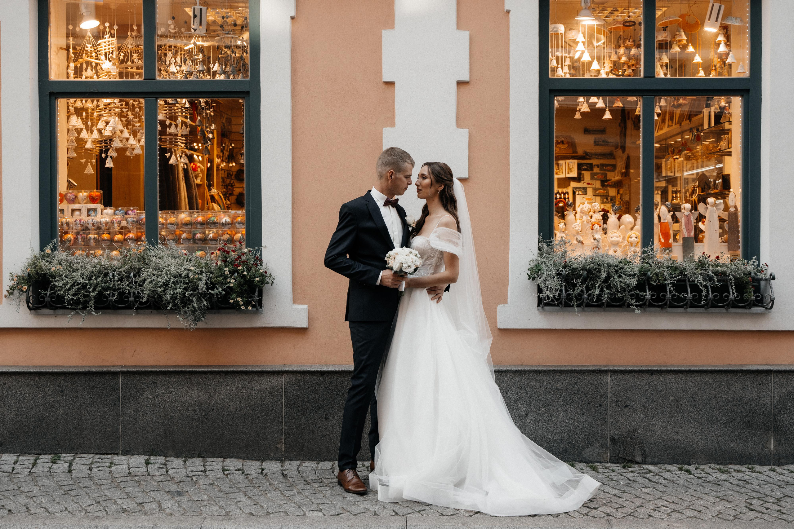 Anastasia & Artur. Wedding photographer in Marbella, Estepona, Malaga, Gibraltar, Cadiz — Valentina Abrazey