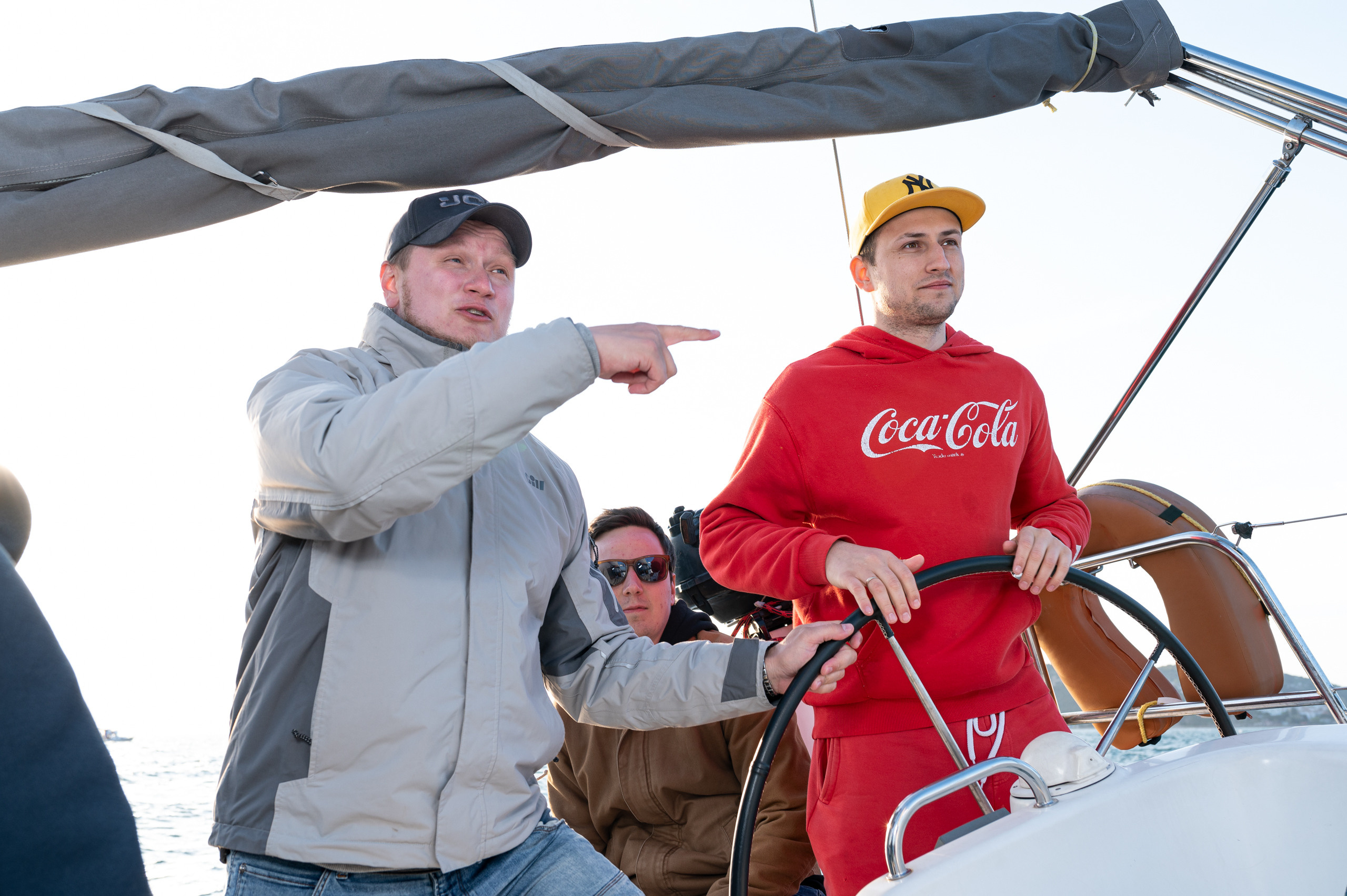 Yachting with friends. Alex Leonidov — Photographer