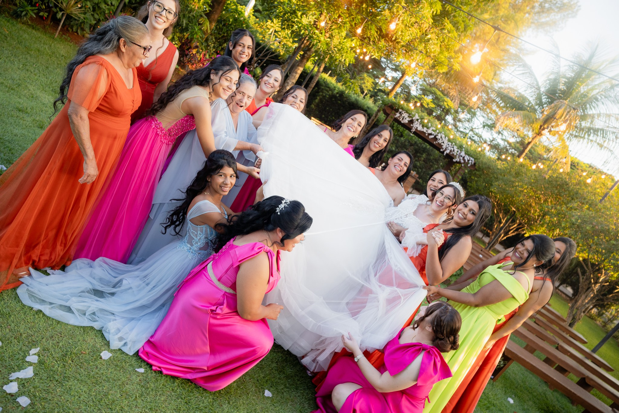 Larissa & Vinicius — Espaço Faveral / Aararaquara. Robson Colaço