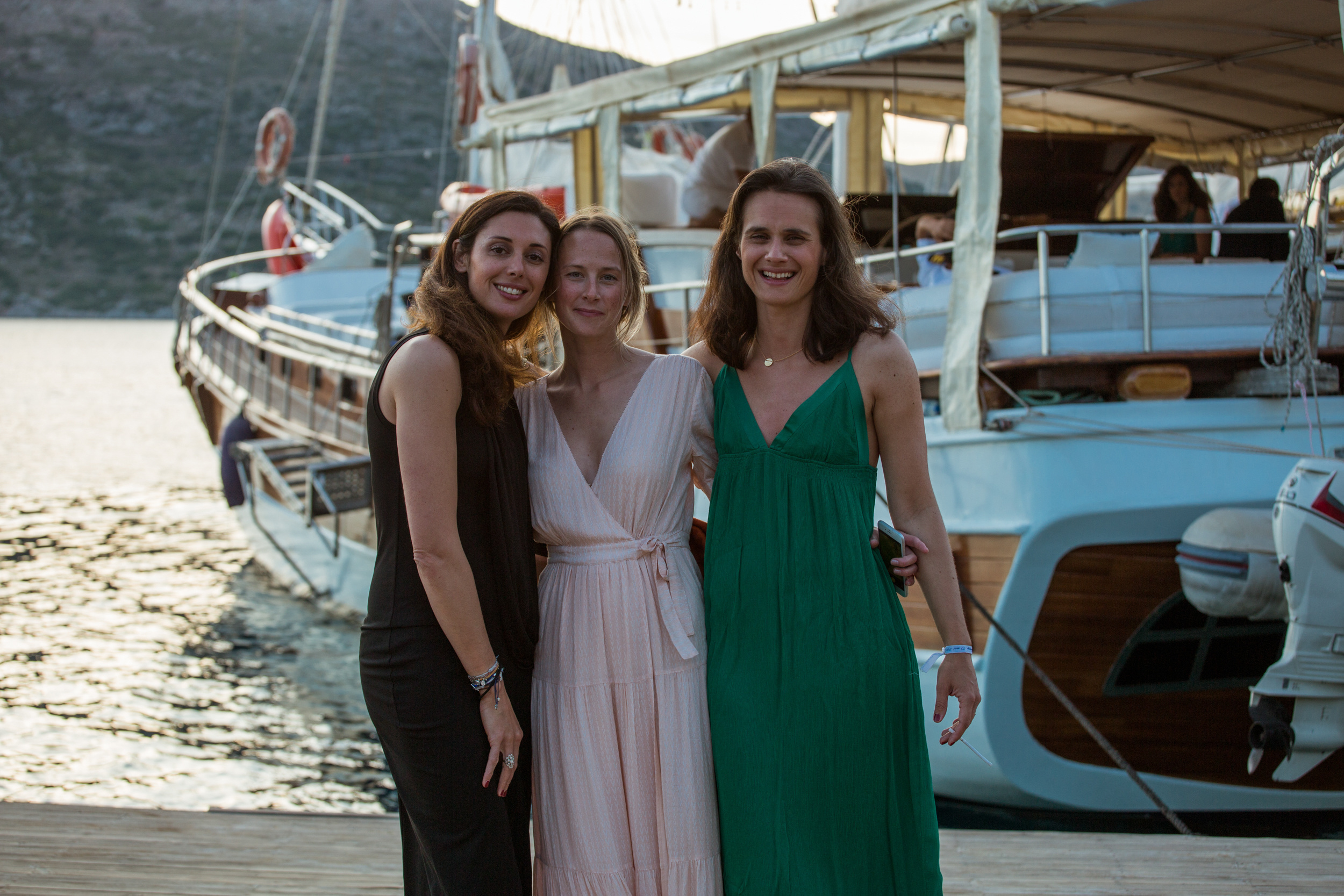 Вечеринка друзей и свадьба на острове. Фотограф в Каппадокии / Julia Ganch