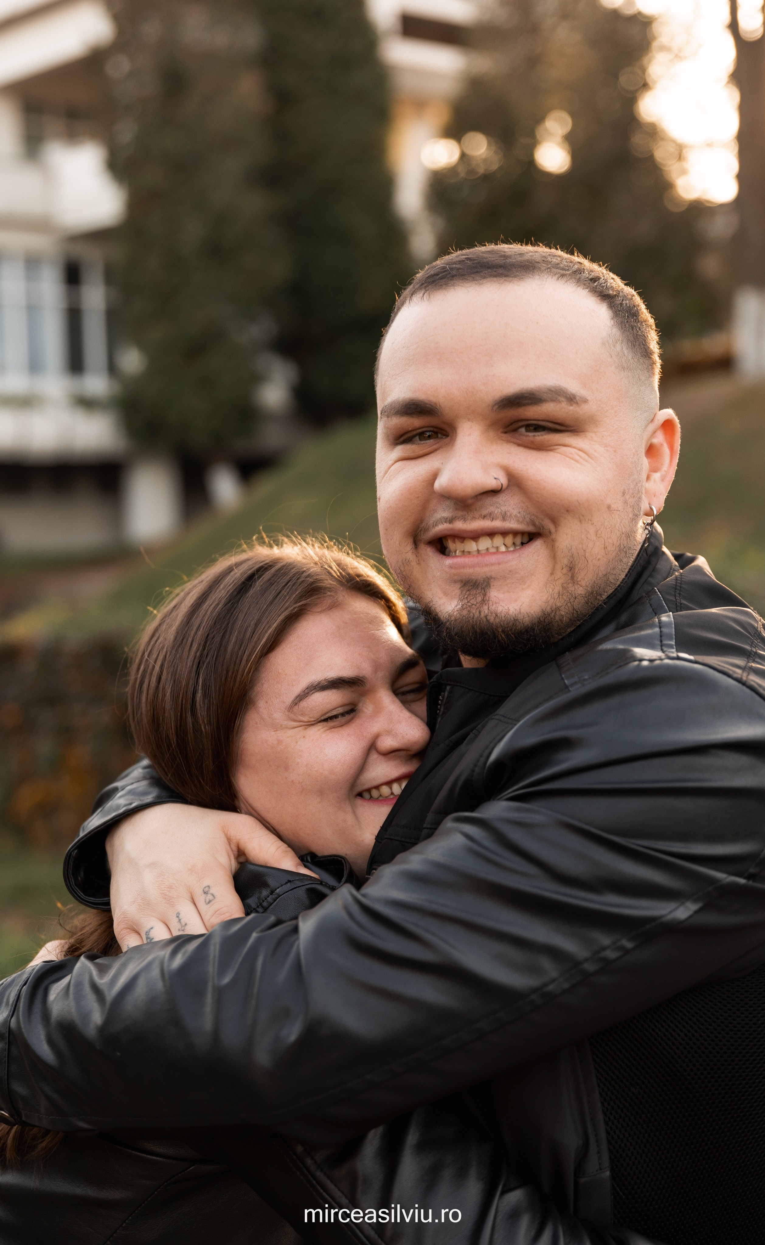 Fotograf de portrete și evenimente din Cluj-Napoca. Ședințe foto individuale, nunți, botezuri și aniversări în Cluj și județul Cluj