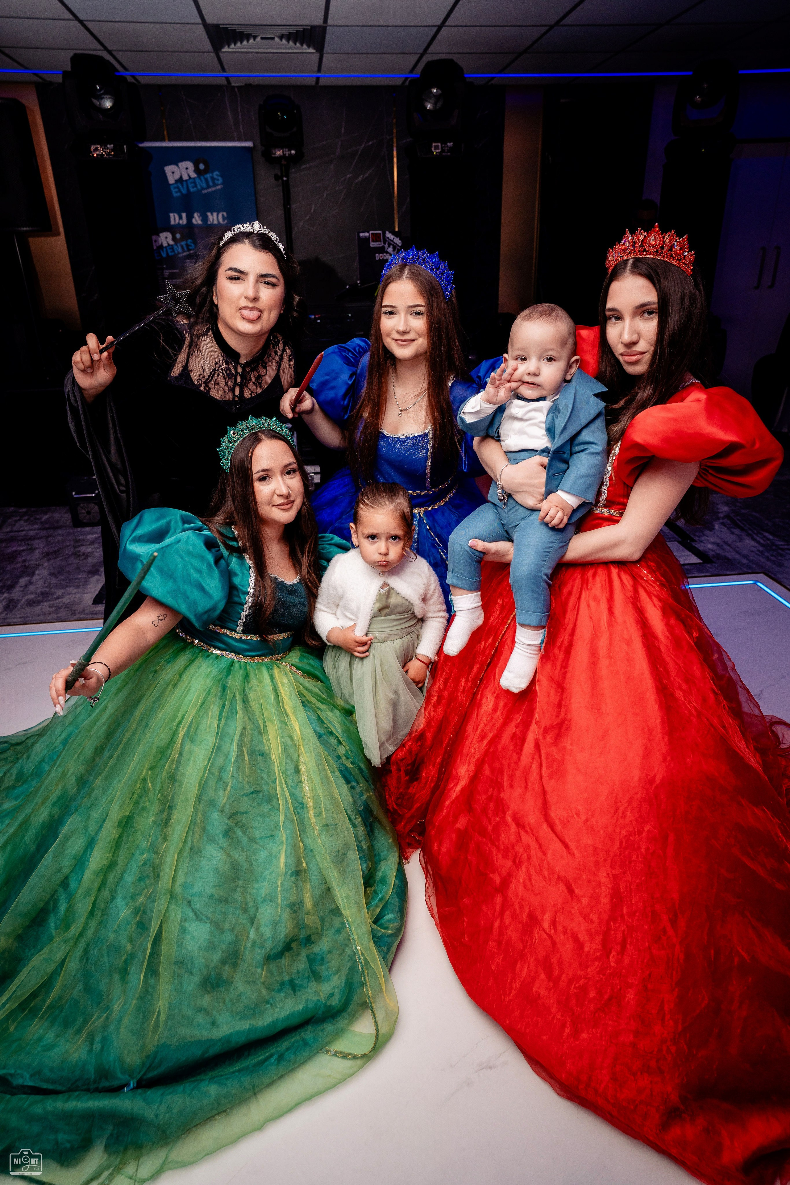 THEODOR DANUT. WEDDING PHOTO & VIDEO LONDON, UK — NIGHT LENS