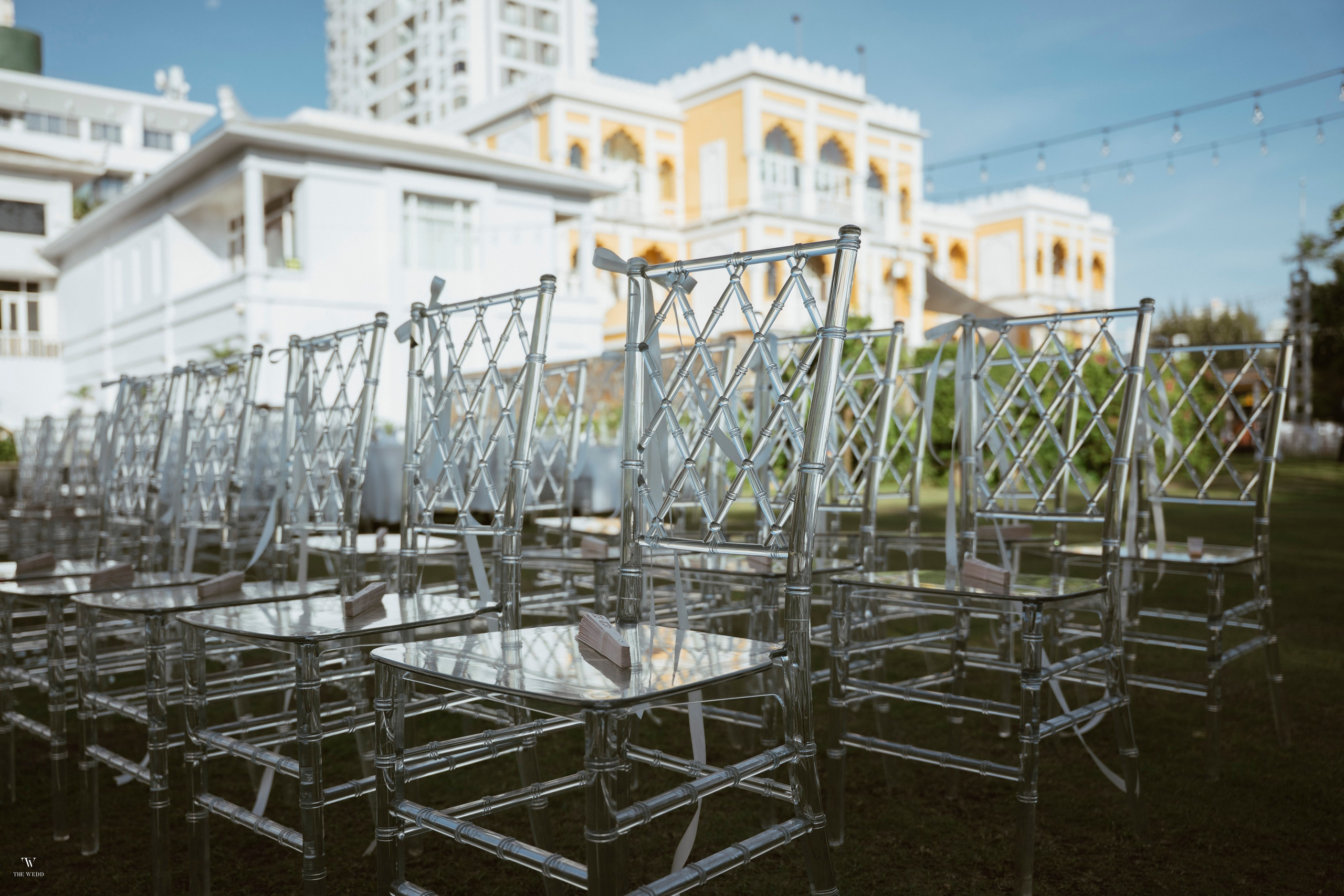 ALEX & NICOLE. WEDDING PHOTOGRAPHER IN VIETNAM