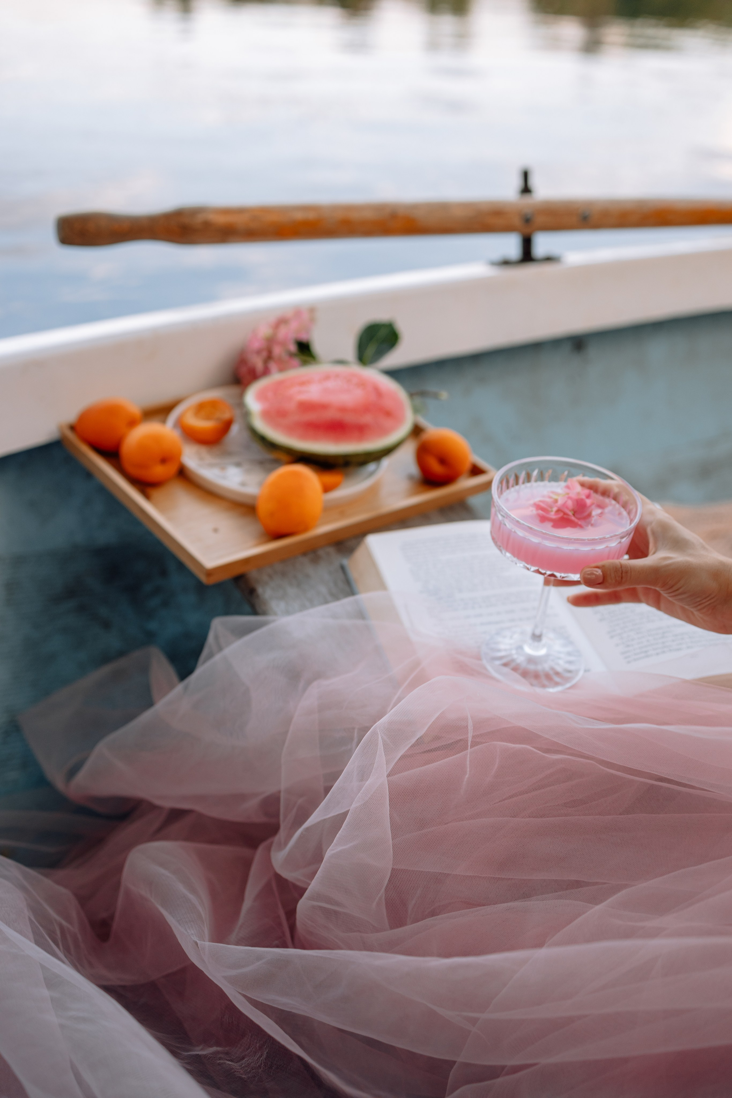 Das Boot mit Blumen. Hochzeitsfotograf München Taufe Familienfotograf Tanja Mauke