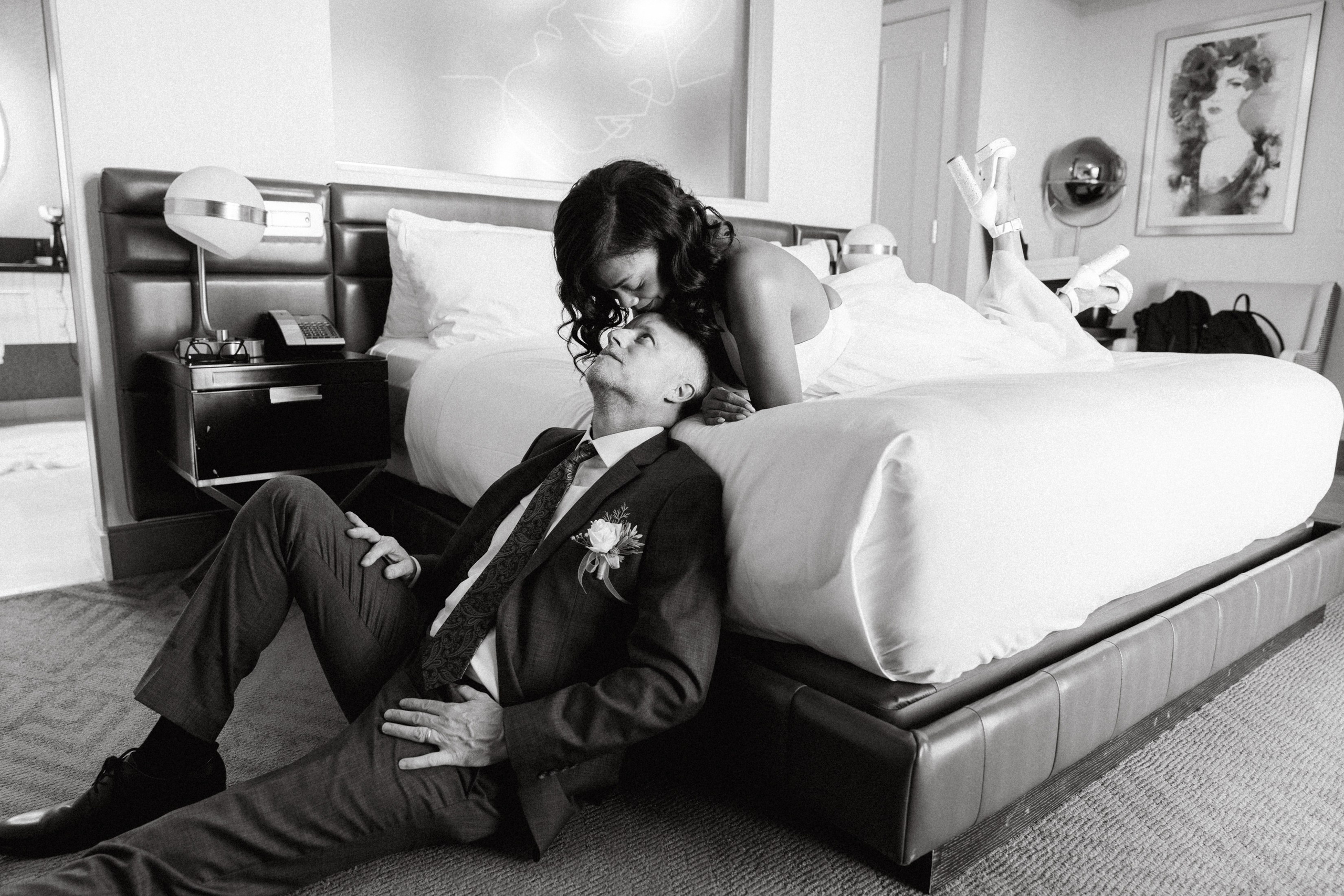 Chestity&Adam. Wedding & elopement photographer Viktoriya Kravtsov. Las Vegas