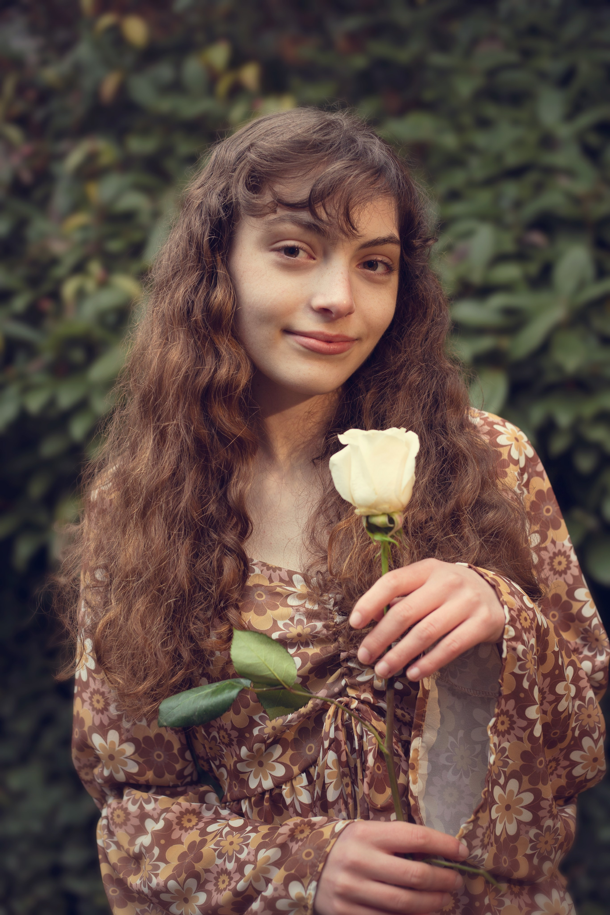 Outdoor Artistic photo. YuAnna studio. Family & Kids Photographer in Seattle area, located in