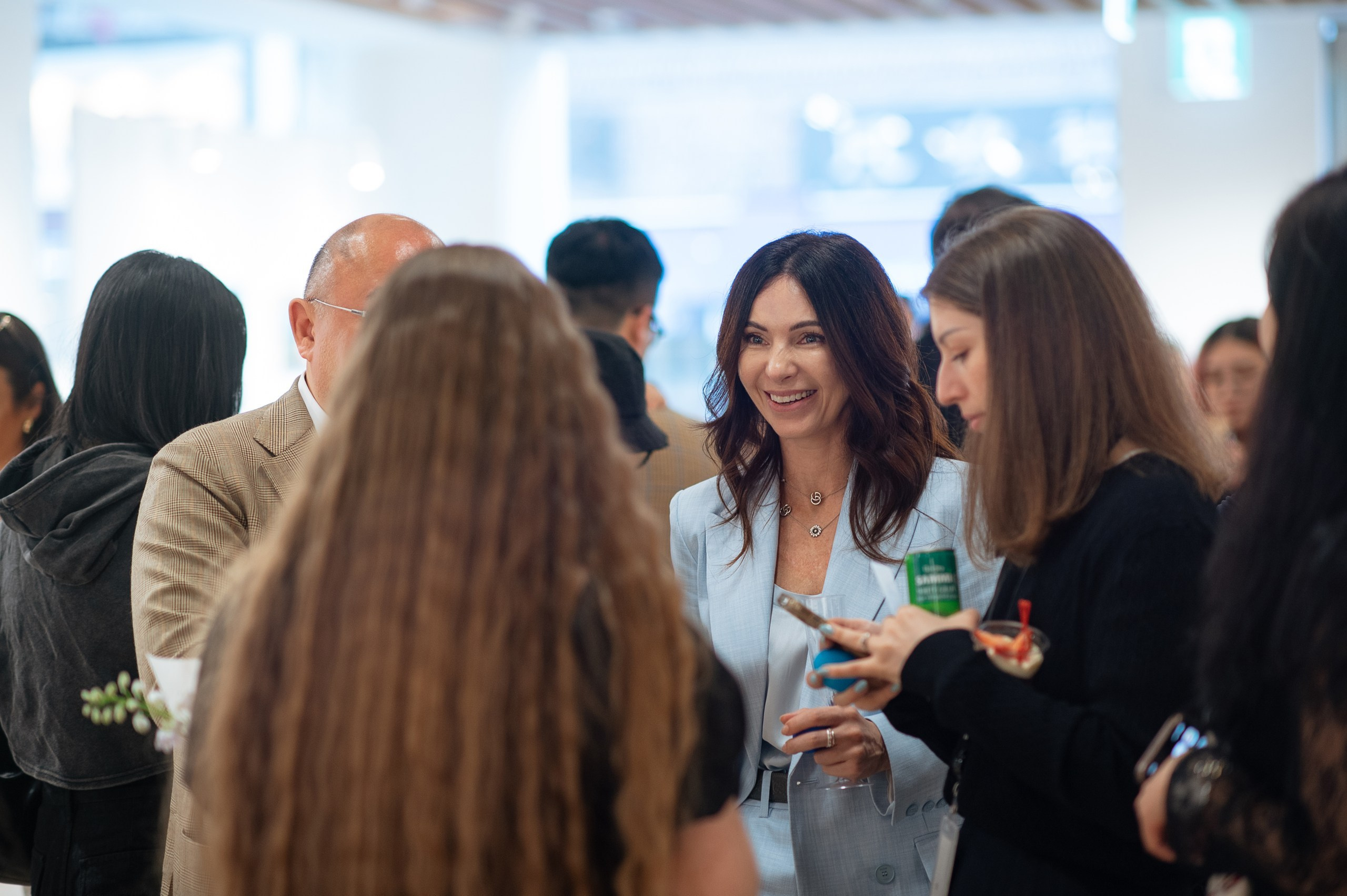 Abracadabra art exhibition. Студия декора «Нарния»