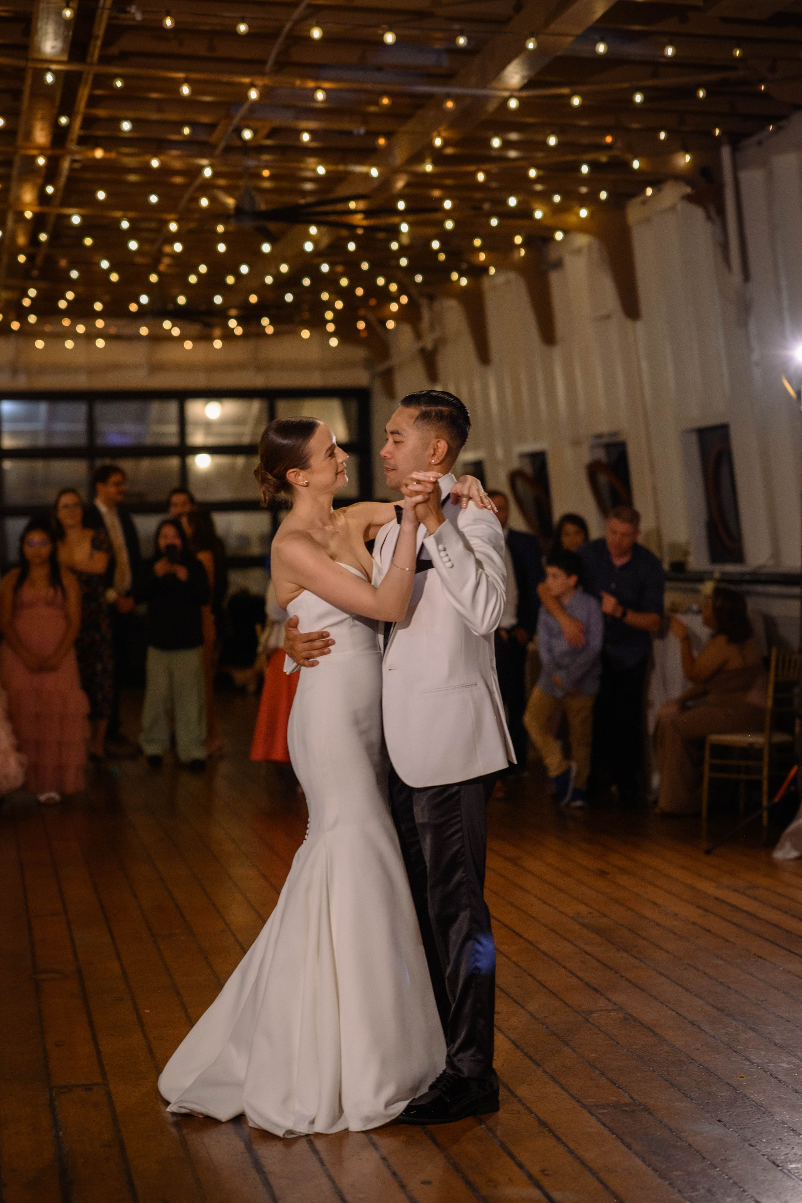 Kevin & Katie. Wedding & portrait photography in the Seattle Area. Helen Michelle photographer