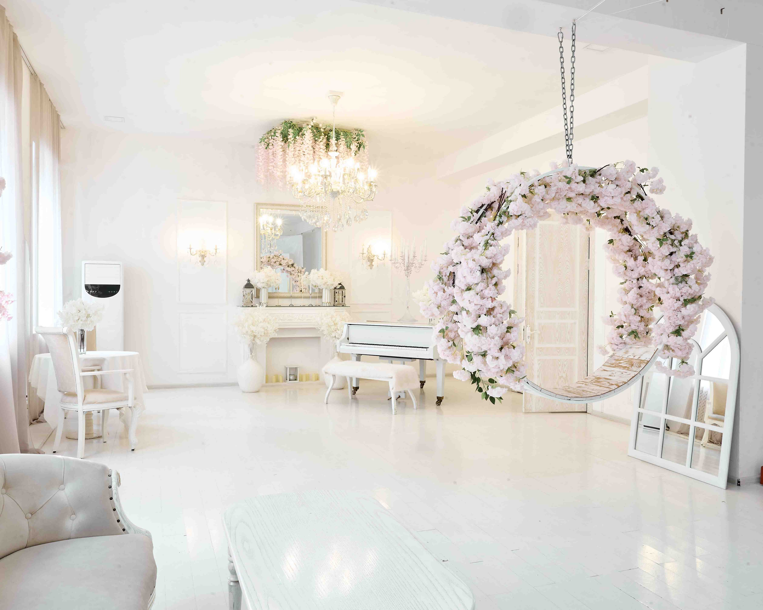 Зал «Classsic» — (ул.Бабура, 73Б). 2astudio.uz