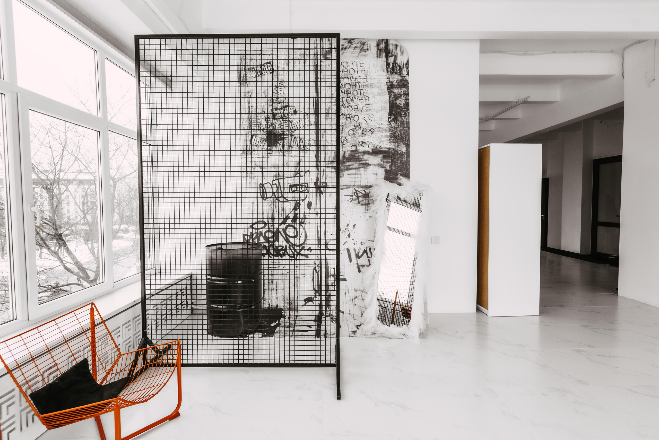 Foto un Video satura studija Rīgā - BRAND STUDIO. Video shooting and creating with phone, iPhone Video School