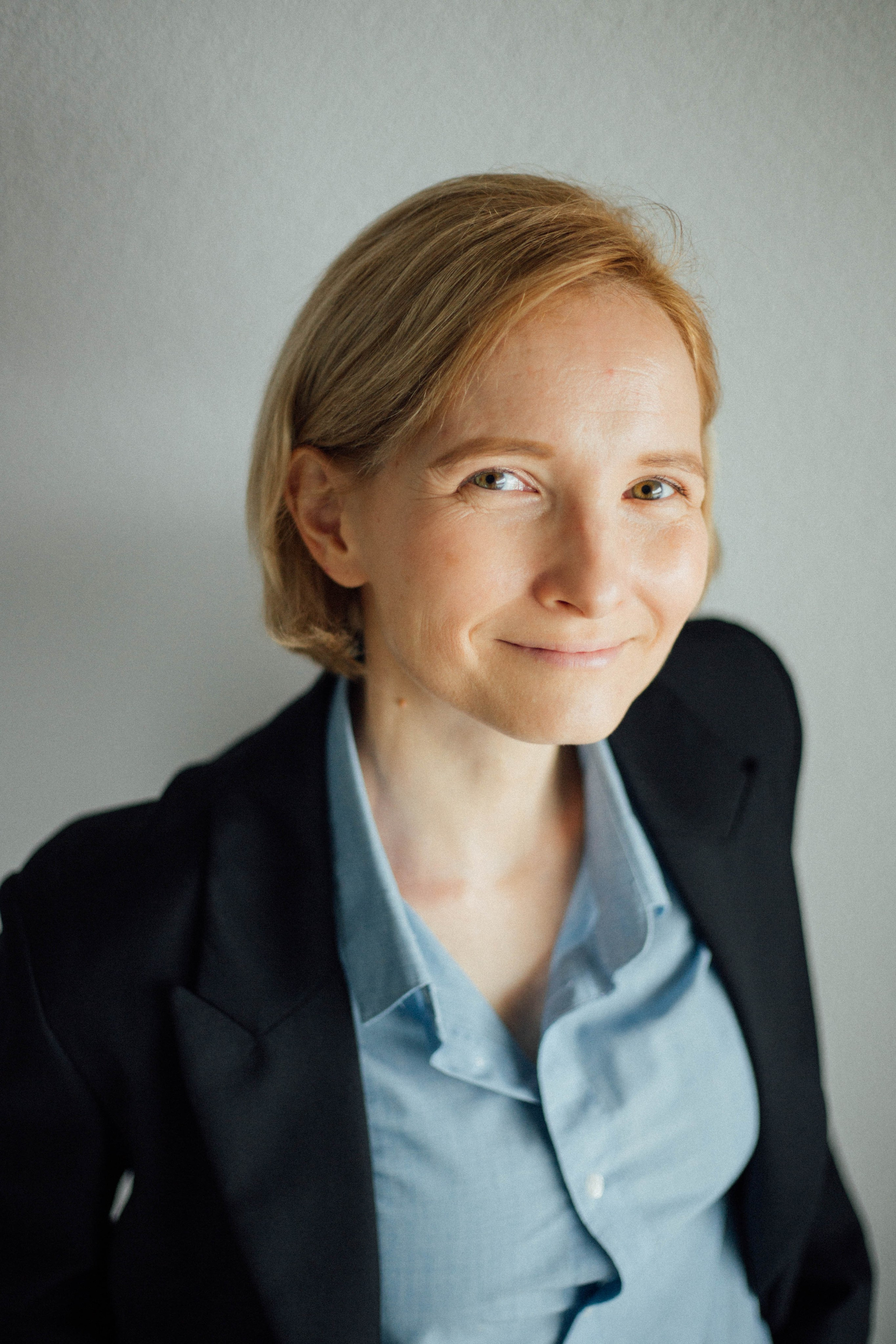 Mariya. Portrait and family photographer Lausanne, Geneva, and Montreux