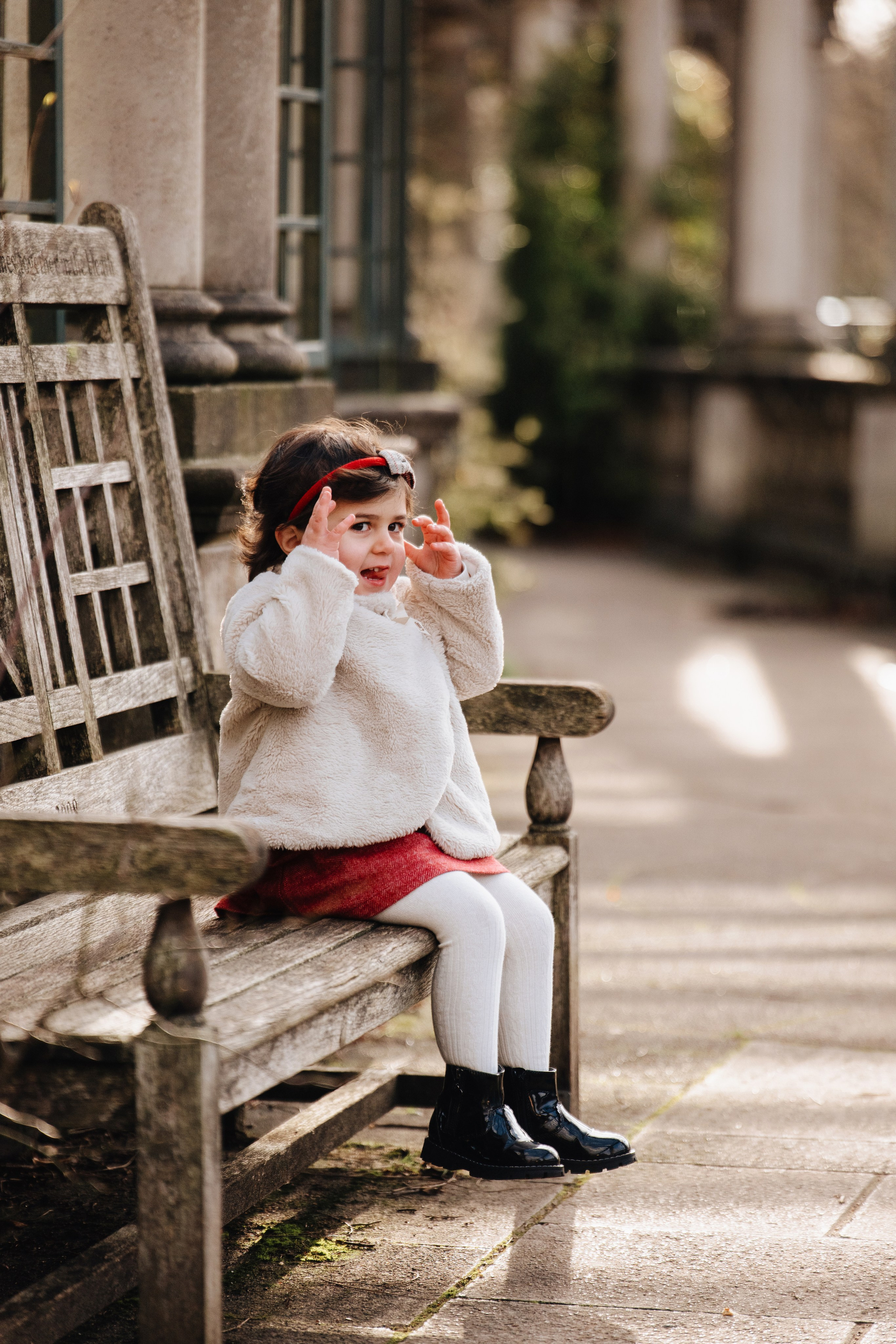 Сhild photoshoot in London’s The Hill Garden and Pergola. Wedding and family photographer in London