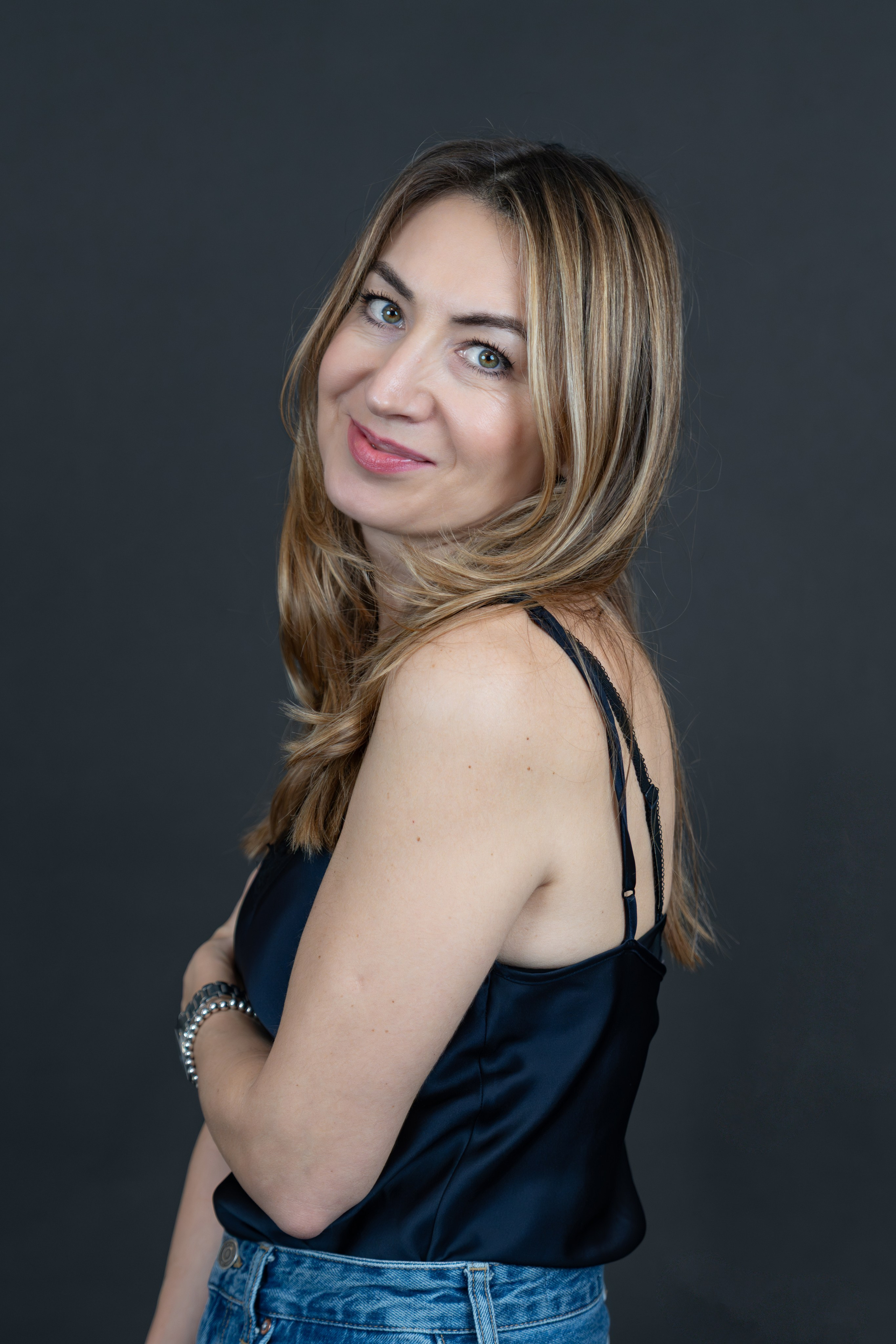 Natali. Nina — Fashion & Beauty Photographer in Paris | Portrait Photoshoots