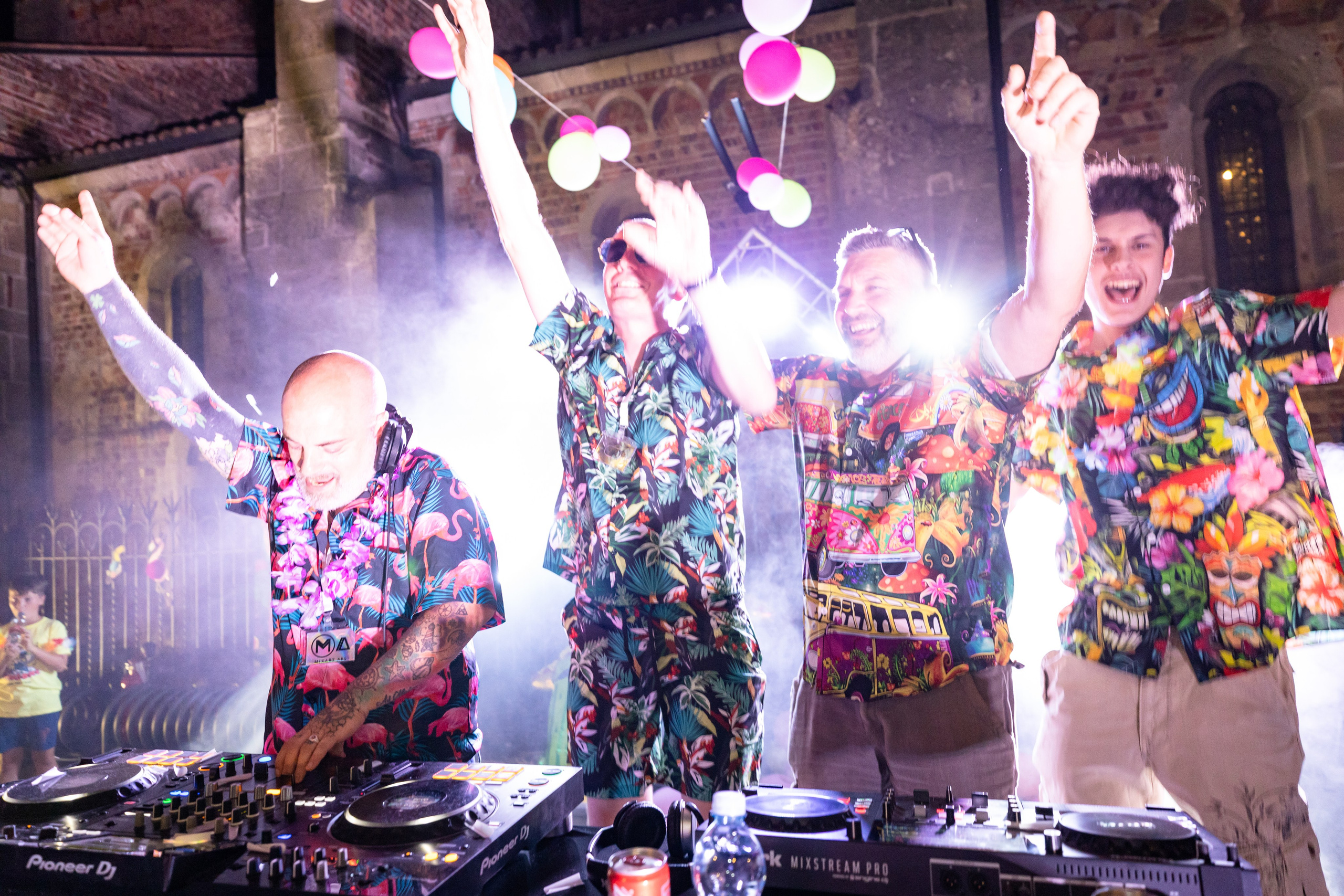 Hawaii Party 2025 | 22/06/2025. Mixart APS