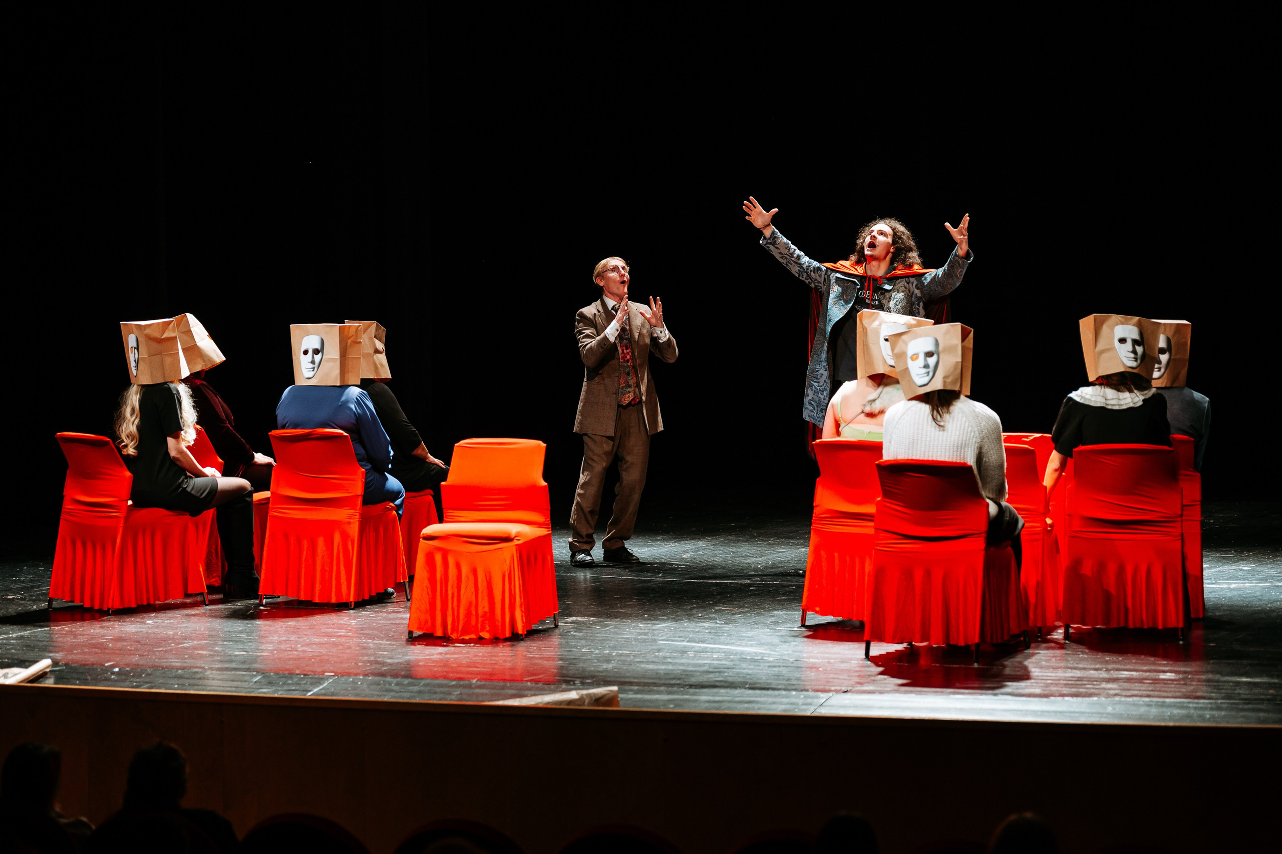 Garbo Teater „12 стульев“. Jelizaveta Gross - reportaaži- ja portreefotograaf Narvas