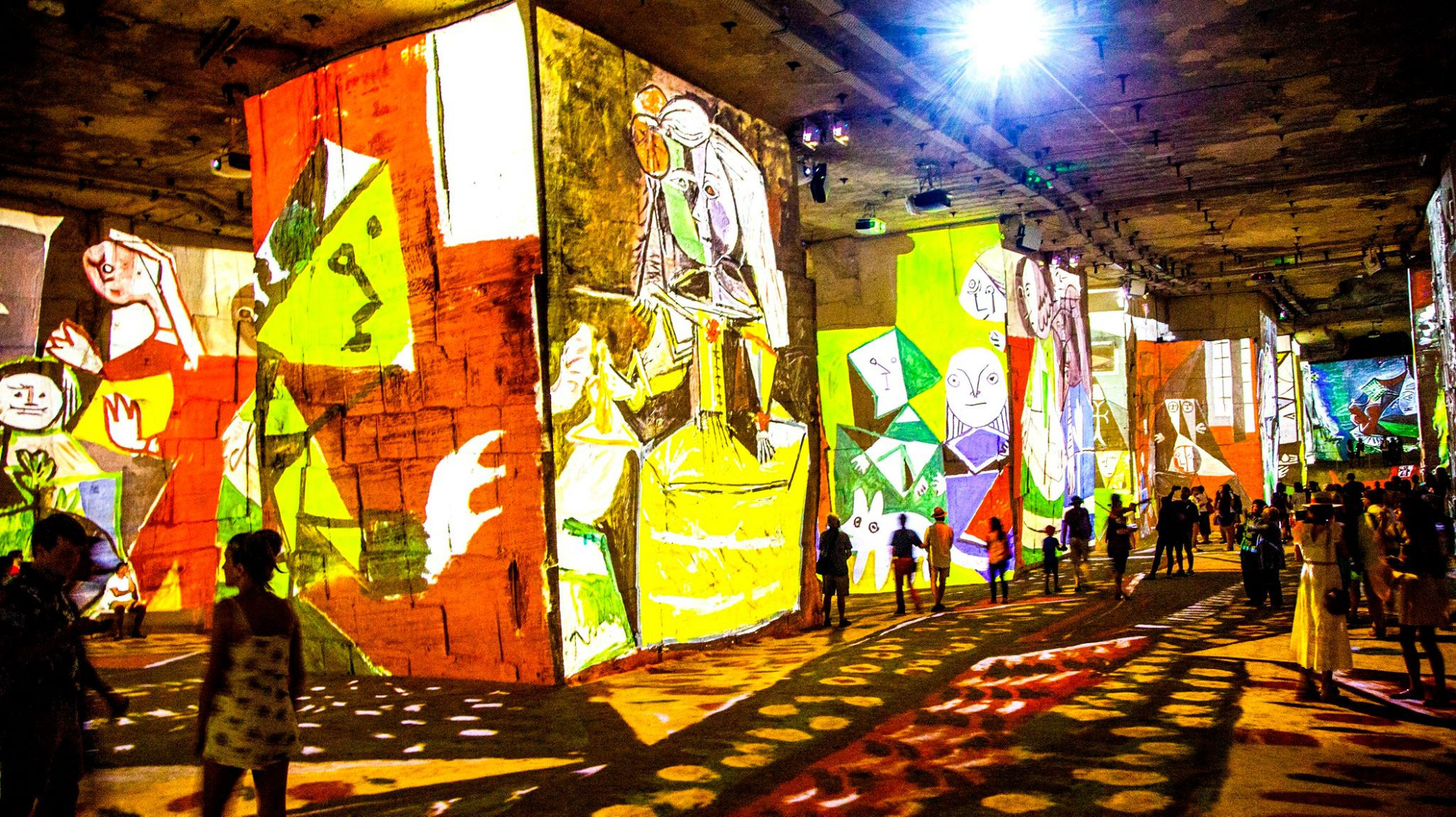 38.France 4/7-8/7/2018.Carrières de Lumières. Путешествия в формате 360......