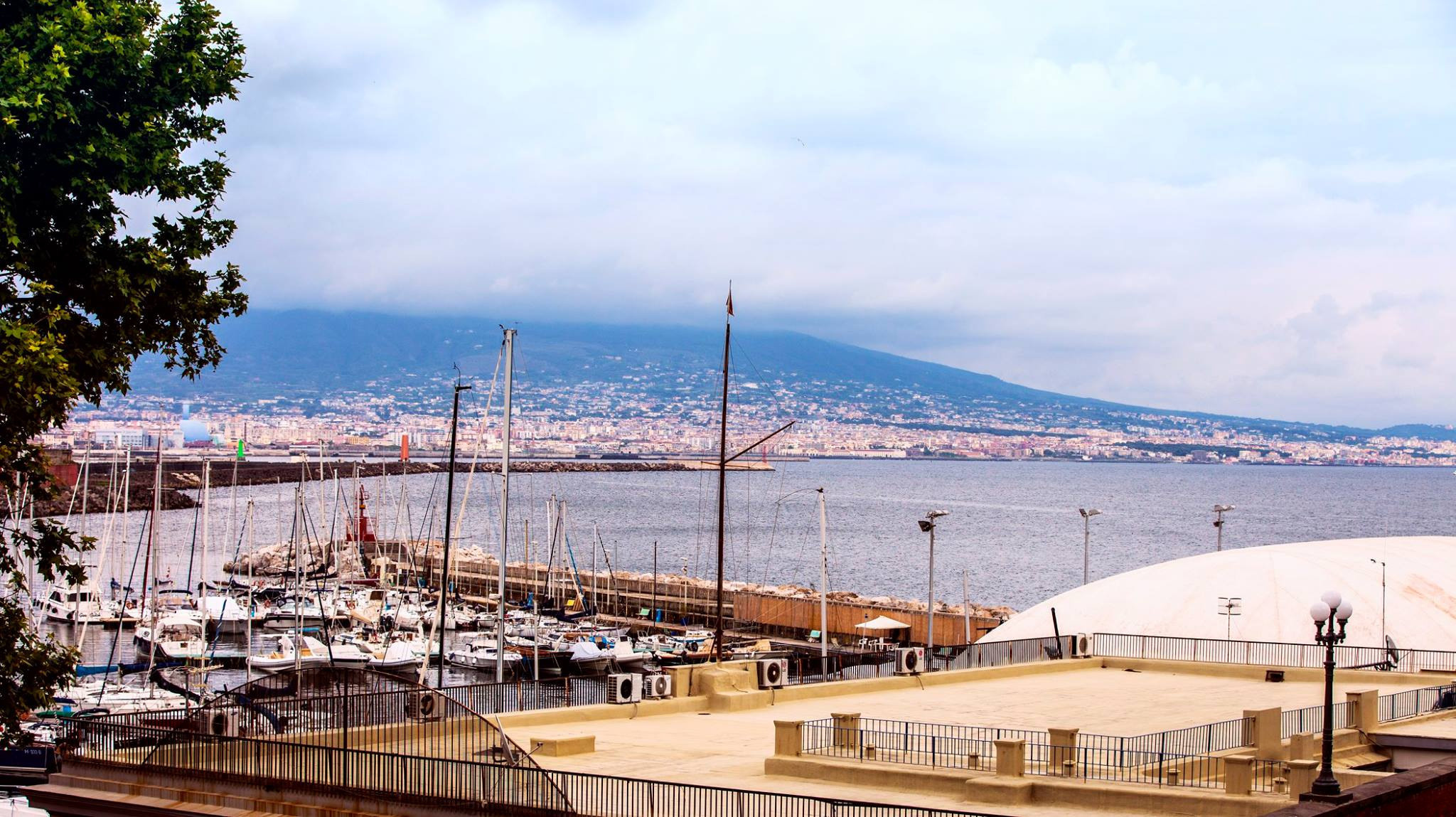 34.Italia 2018.Napoli.Via Palonneto Santa Lucia. Путешествия в формате 360......