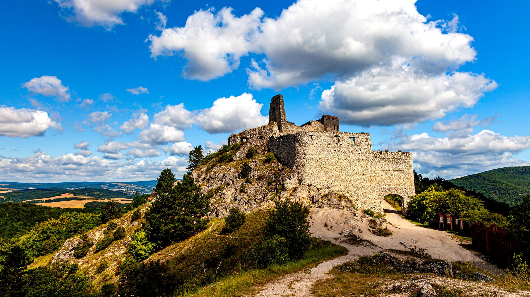 84.Čachtický hrad.13/7-19/7/2020. Путешествия в формате 360......