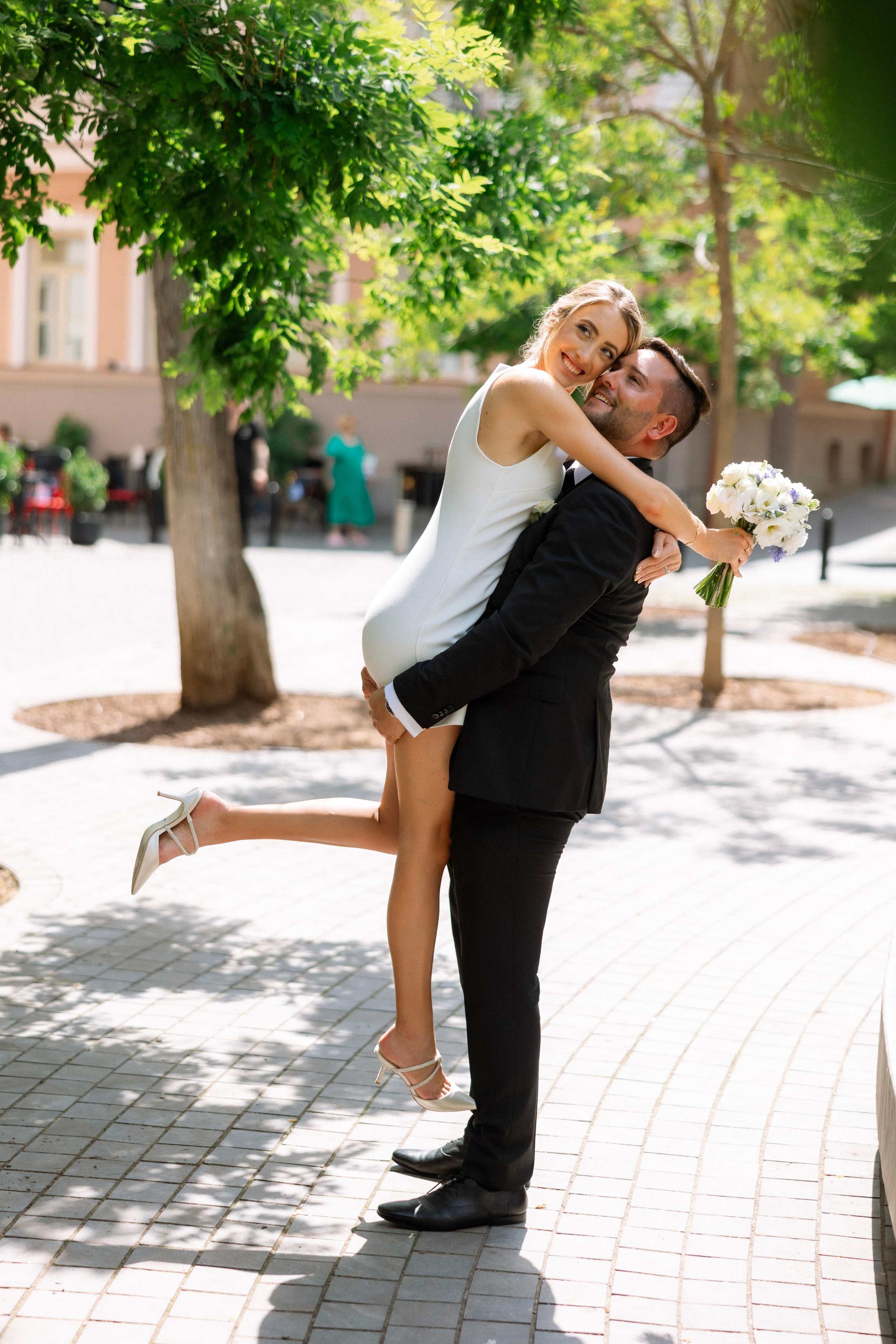 Lovely moments in Tbilisi. Wedding photographer in Tbilisi Ioseb Mamniashvili