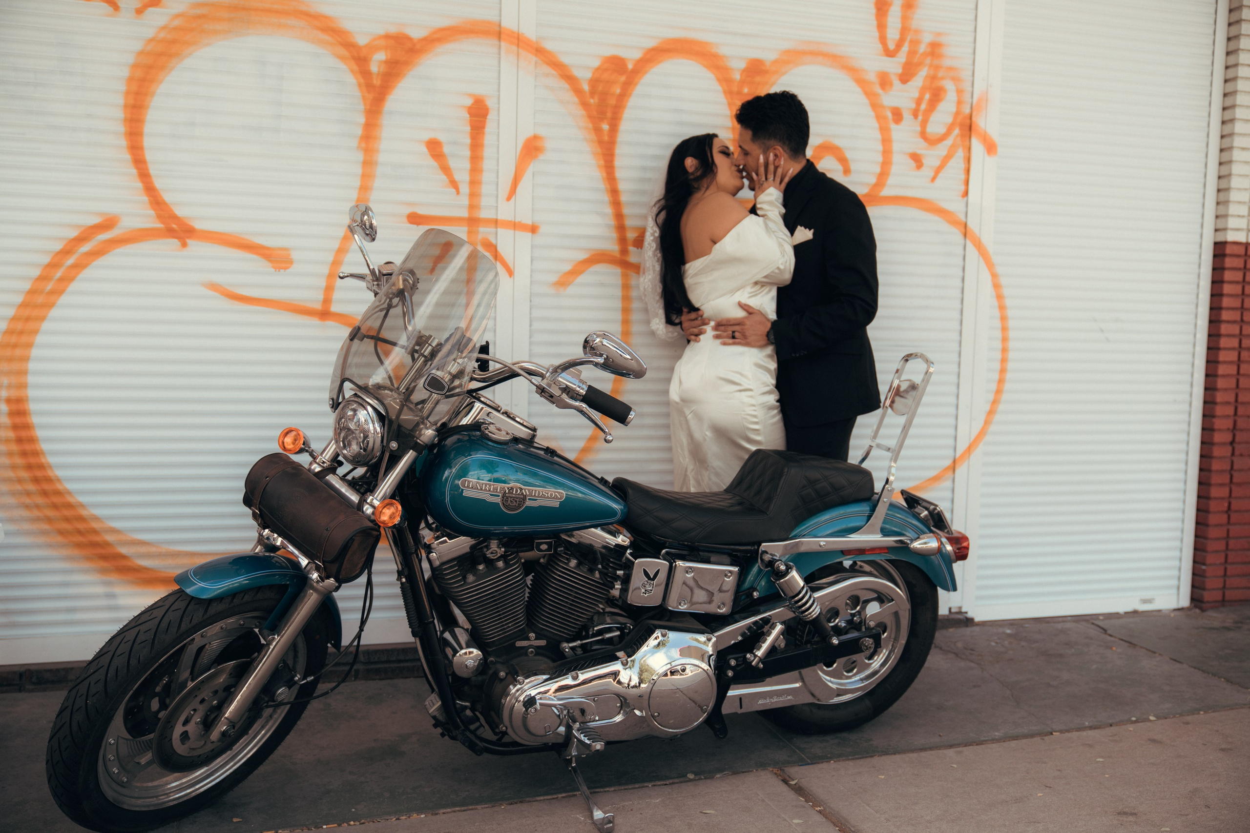 Celeste&Alejandro. Wedding & elopement photographer Viktoriya Kravtsov. Las Vegas