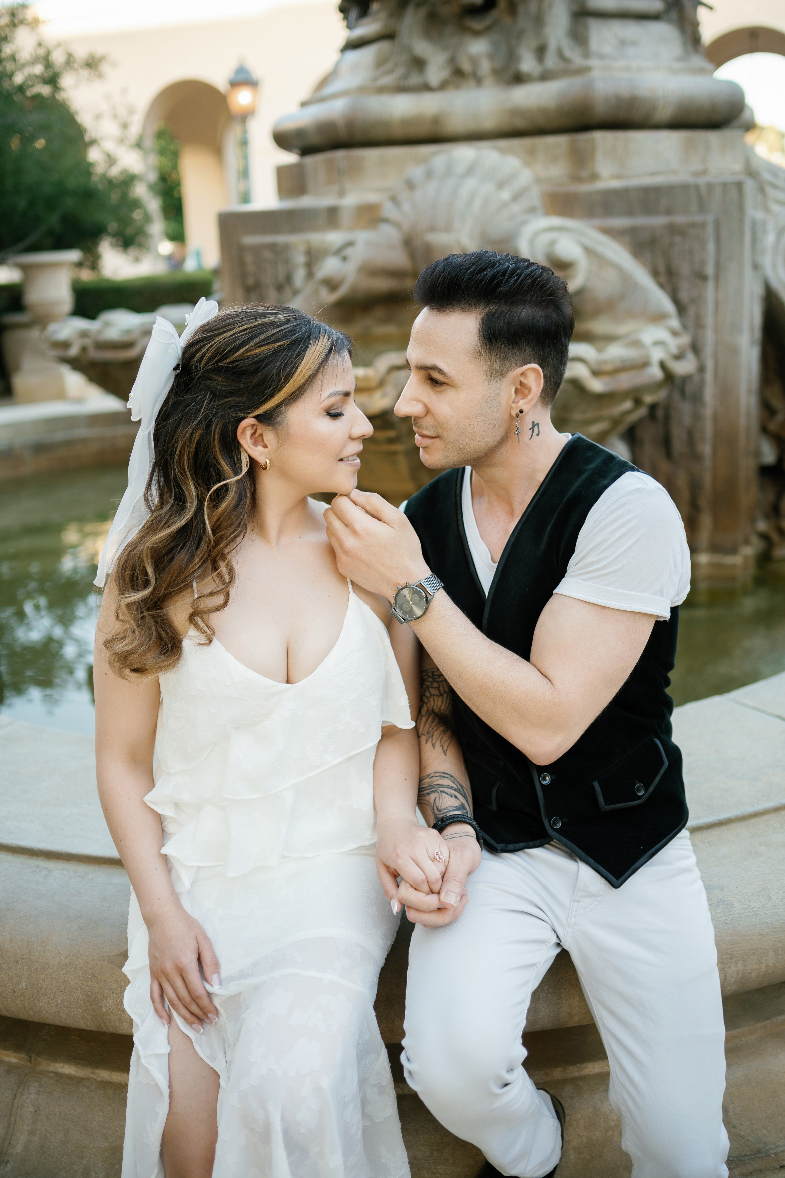 Pasadena City Hall Engagement Photoshoot, California. Wedding Photography & Videography Team in California, Los Angeles, San Francisco, San Diego and Travel