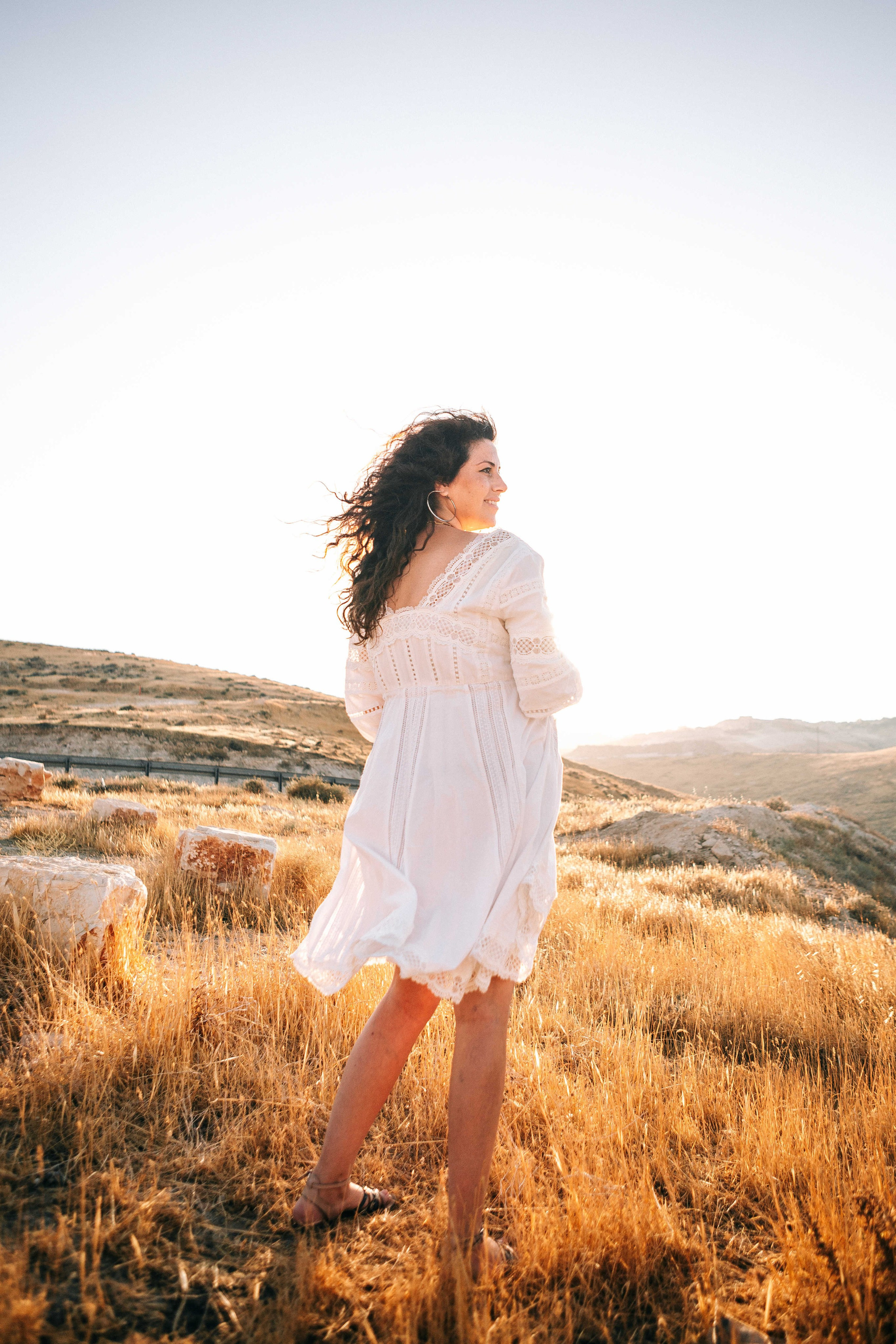 PREGNANT PHOTOSESSION IN THE DESERT. PHOTOGRAPHER IN ISRAEL