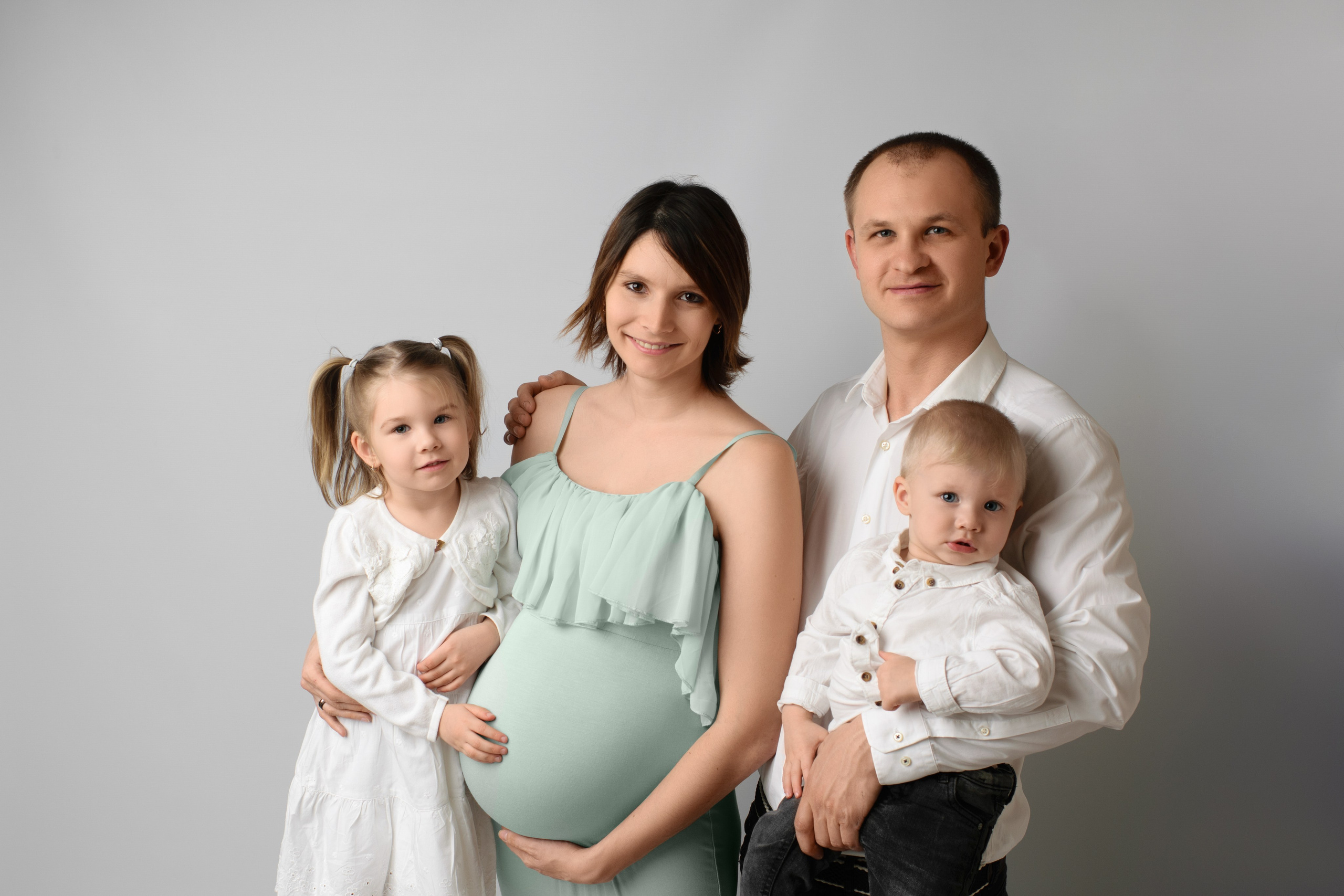 Babybauch Fotoshooting im Studio und on Location. Neugeborene, Baby Fotografin in Düren (NRW) - Vitalina Unruh