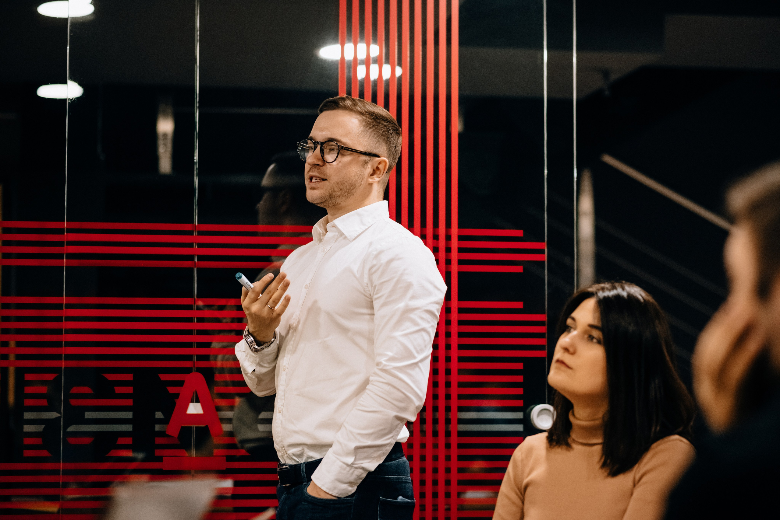 Business lecture. Destination Wedding photographer Italy, France, Germany, Spain, Poland Oleg Zaicev