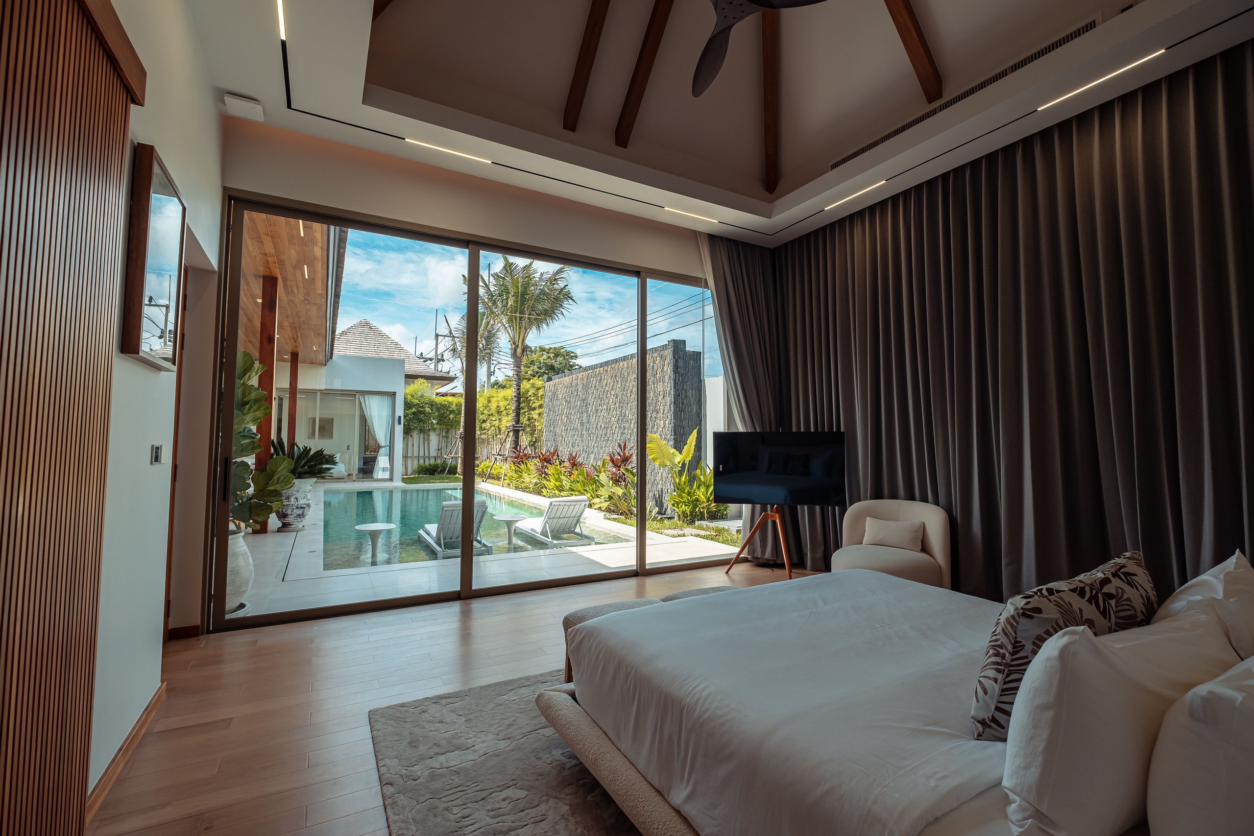 Фотографии интерьеров в формате HDR. Видеограф на Пхукете