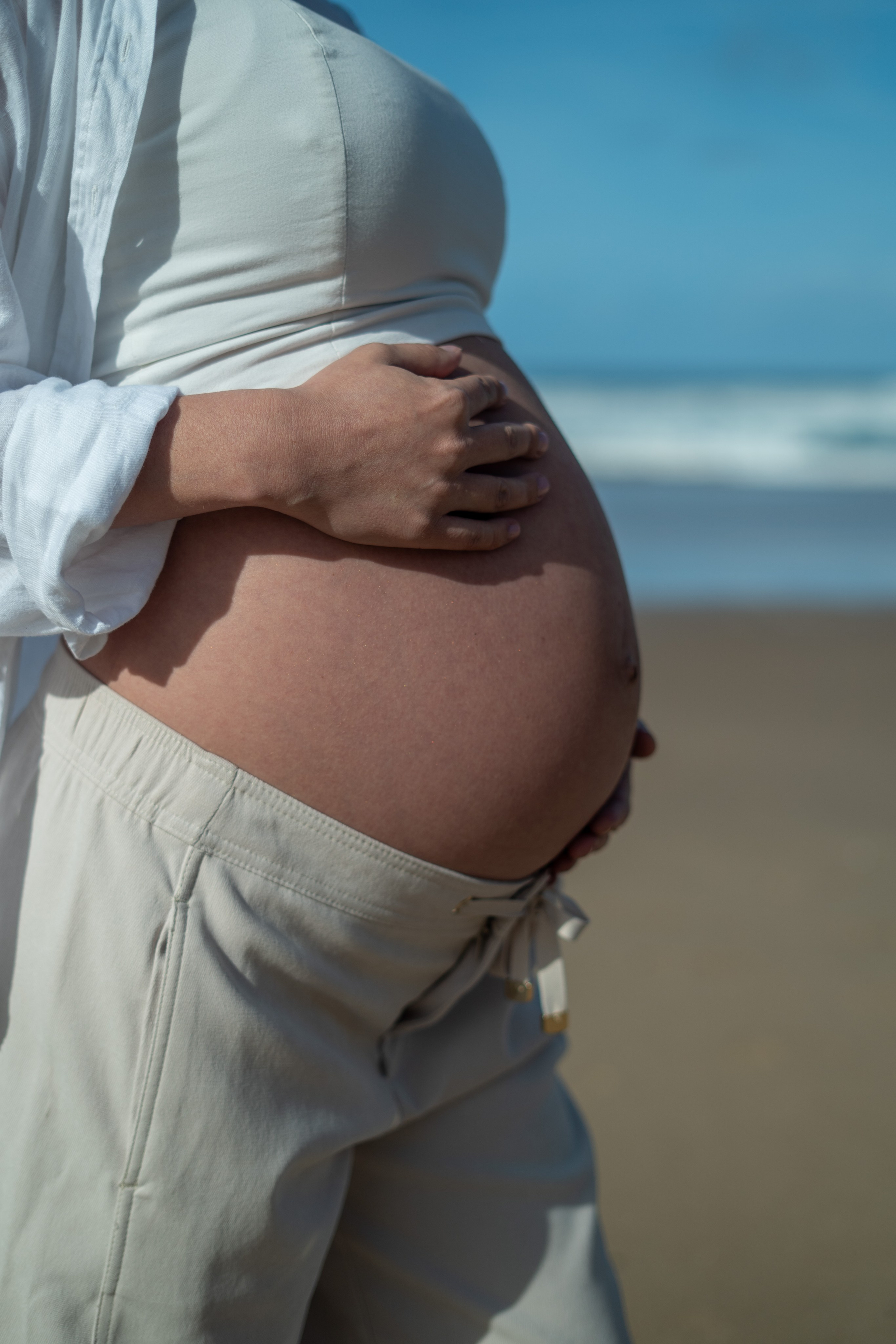 Ensaio Praia — Rafaela e César. Frames by Giovani Braga