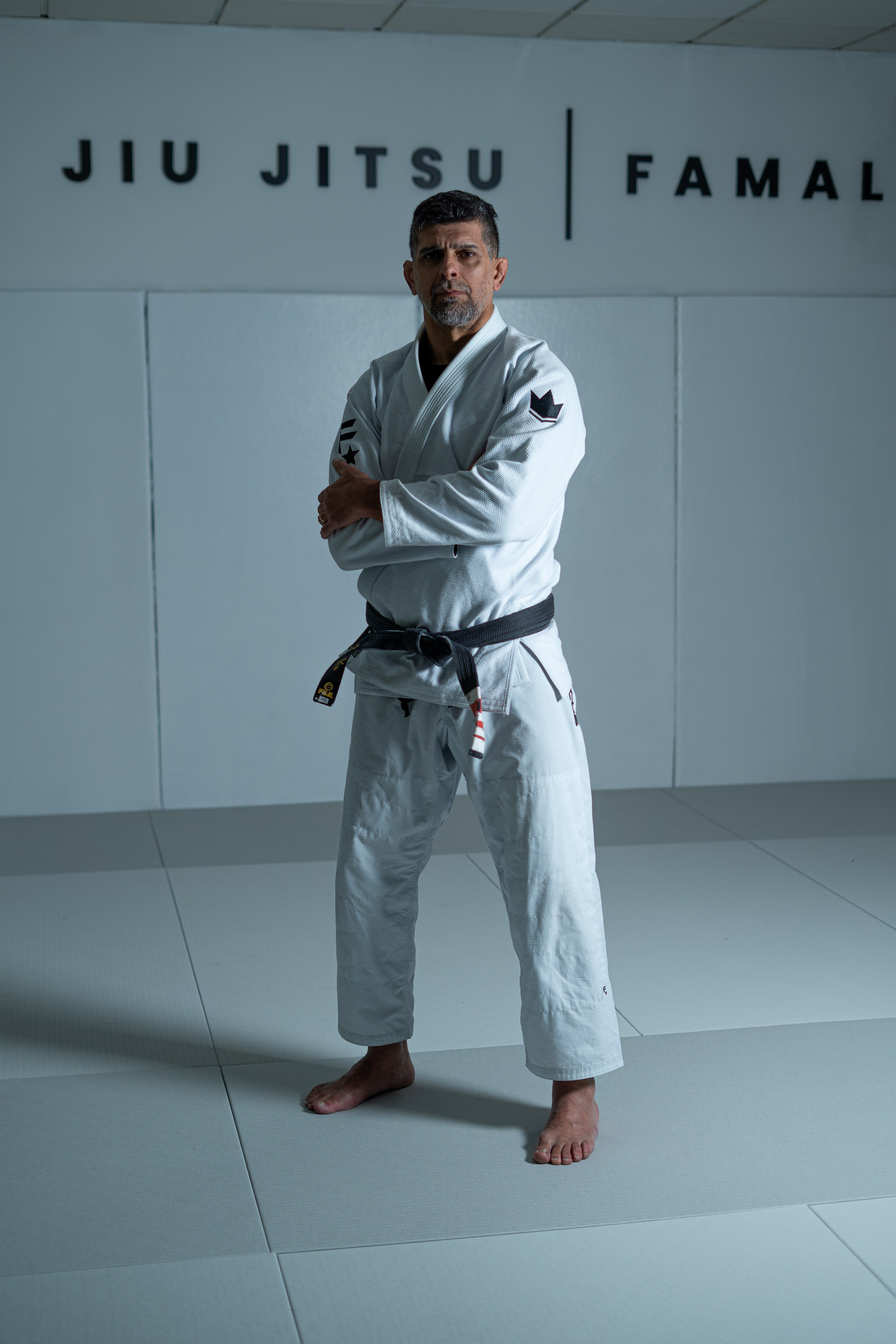 Alexandre Azevedo. Frames by Giovani Braga