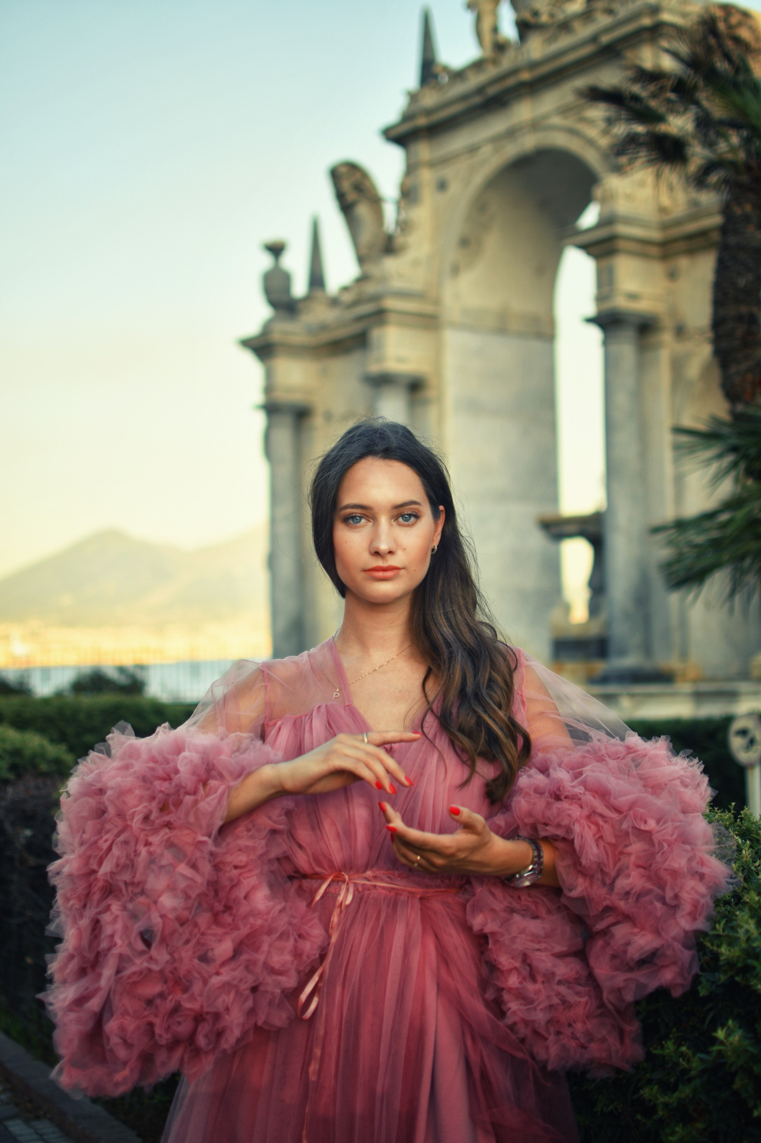 Photoshoot in tulle dresses. Фотограф в Неаполе