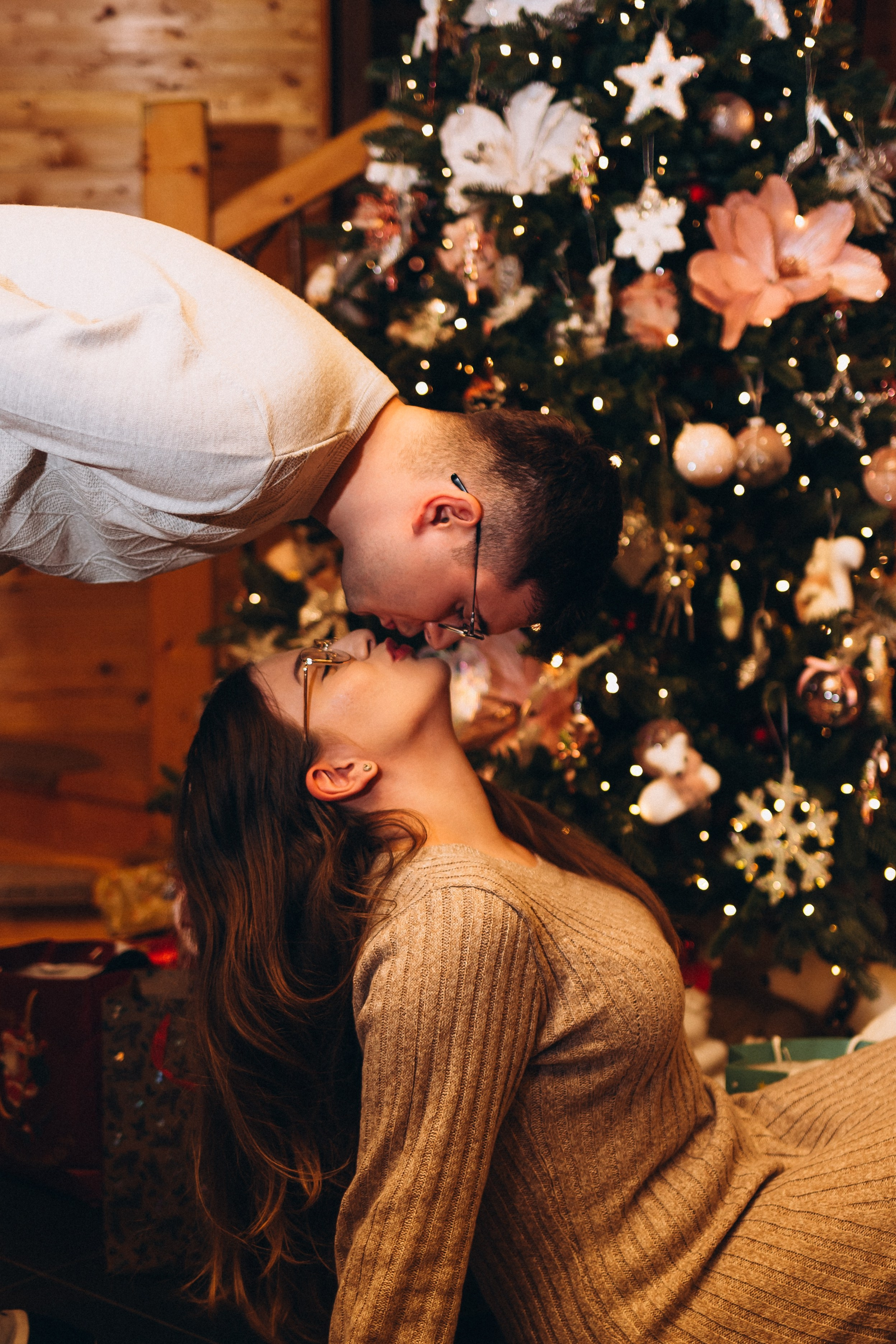 Iustina & Alex. Wedding Photographer, based in Iasi, Romania, but will travel all over the globe to make sure you look amazing in all your wedding photos