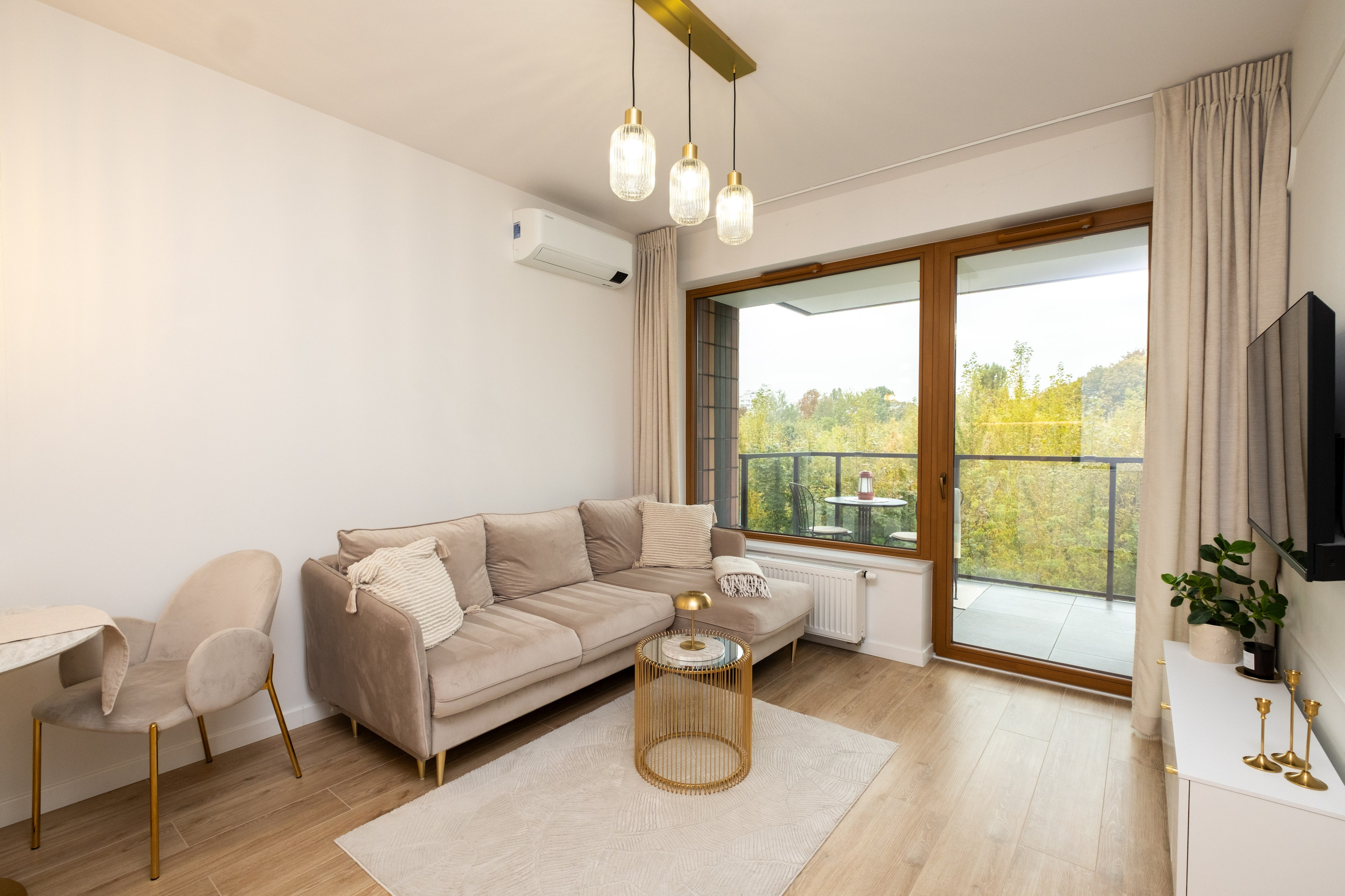 Przytulny apartament z tarasem — Zdjęcia nieruchomości. Fotograf nieruchomości