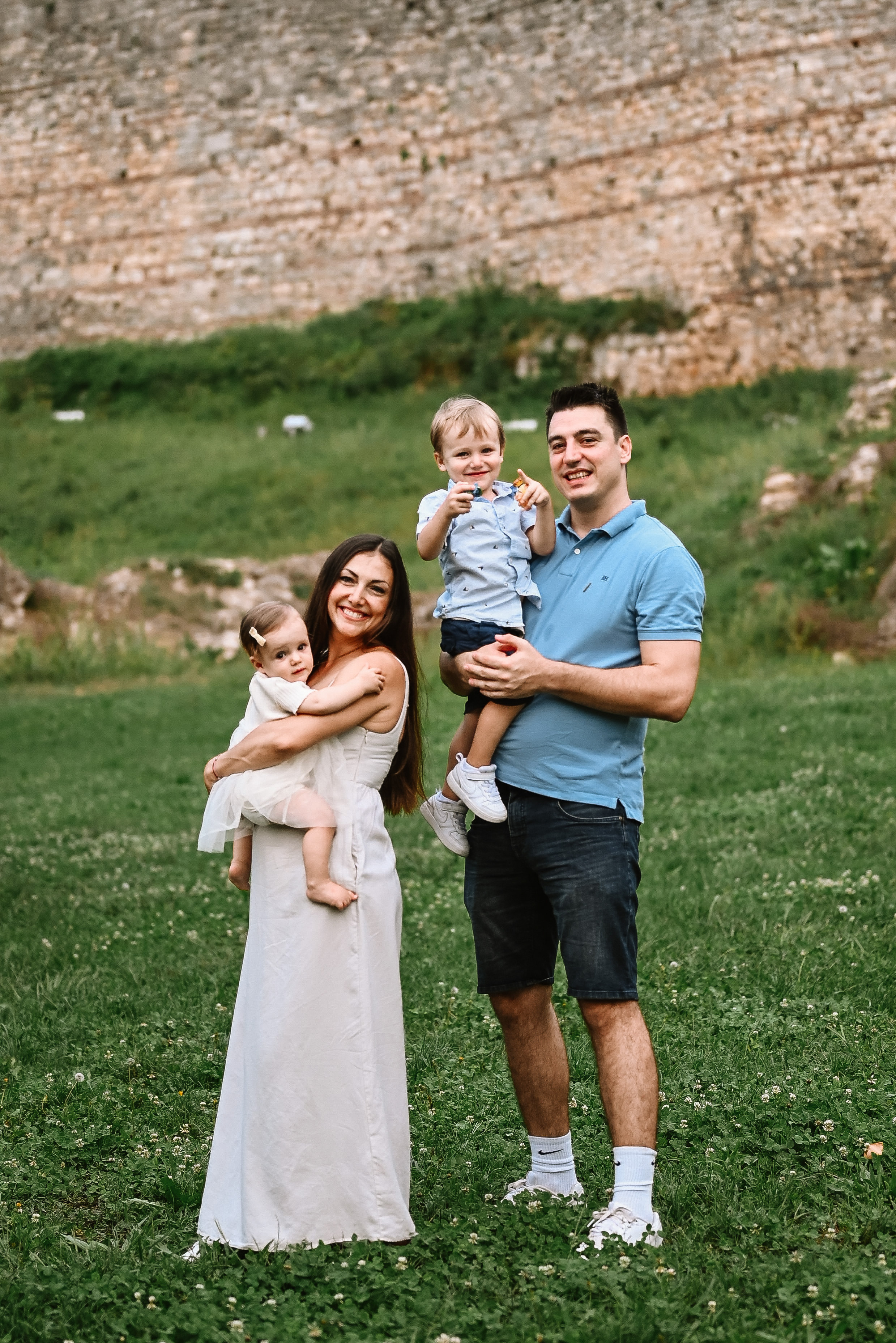 Anja, Nikola, Adam i Hana / porodično fotografisanje. Dečiji i porodični fotograf