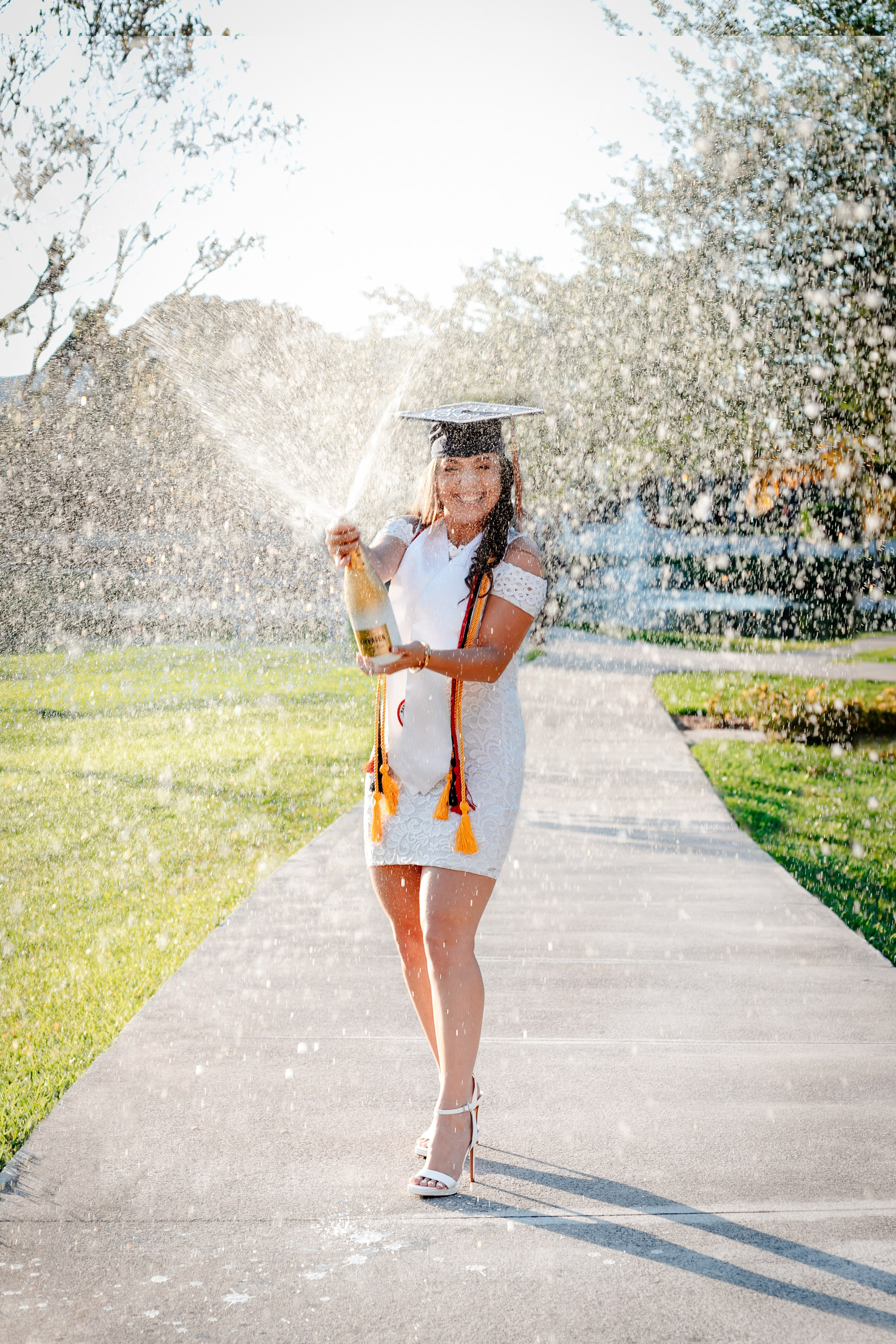 What (and Who) to Bring to Your Grad Photoshoot. Portrait and graduation photographer Marina Simanava