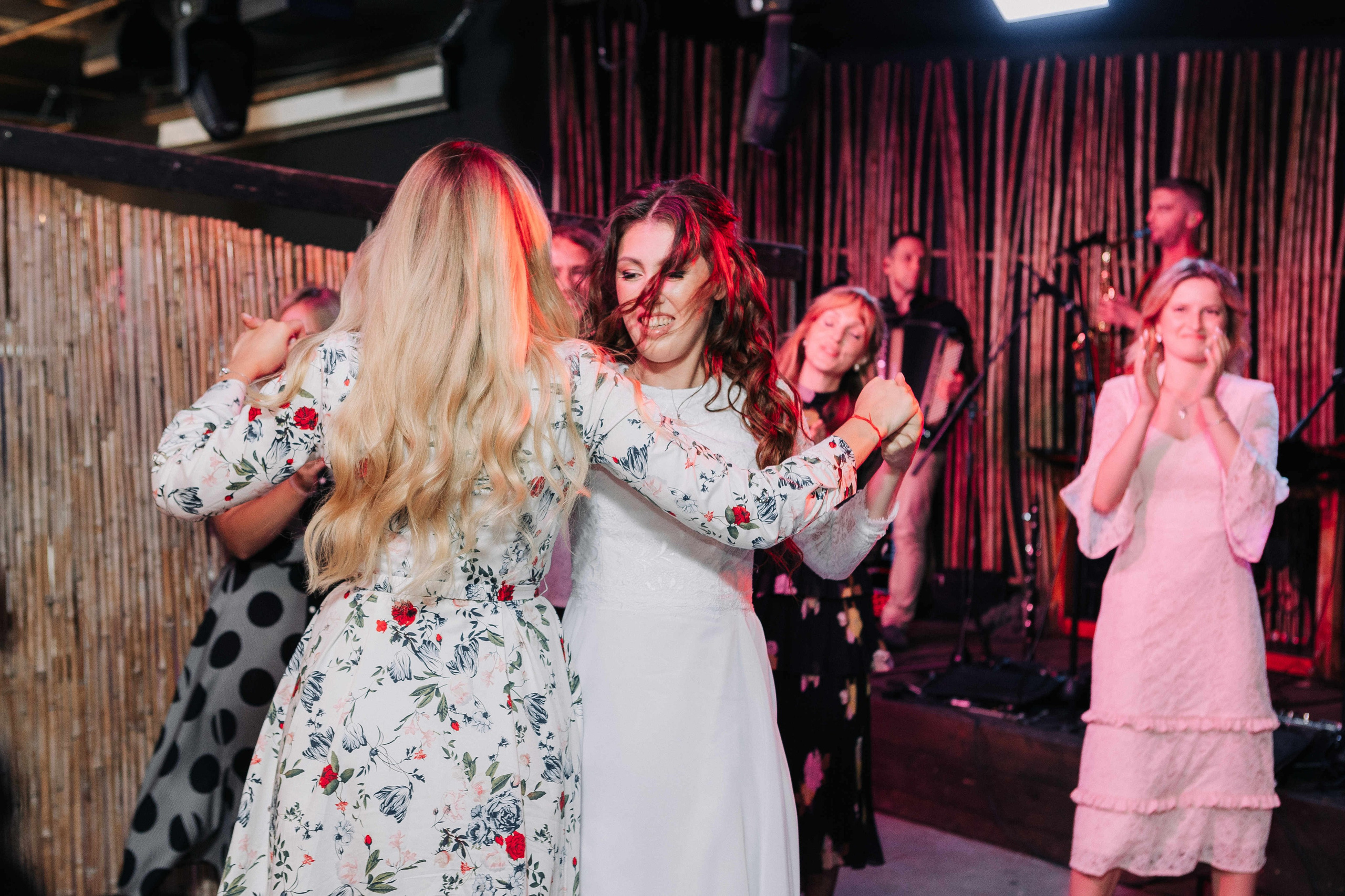 WEDDING OUT OF CITY. PHOTOGRAPHER IN ISRAEL