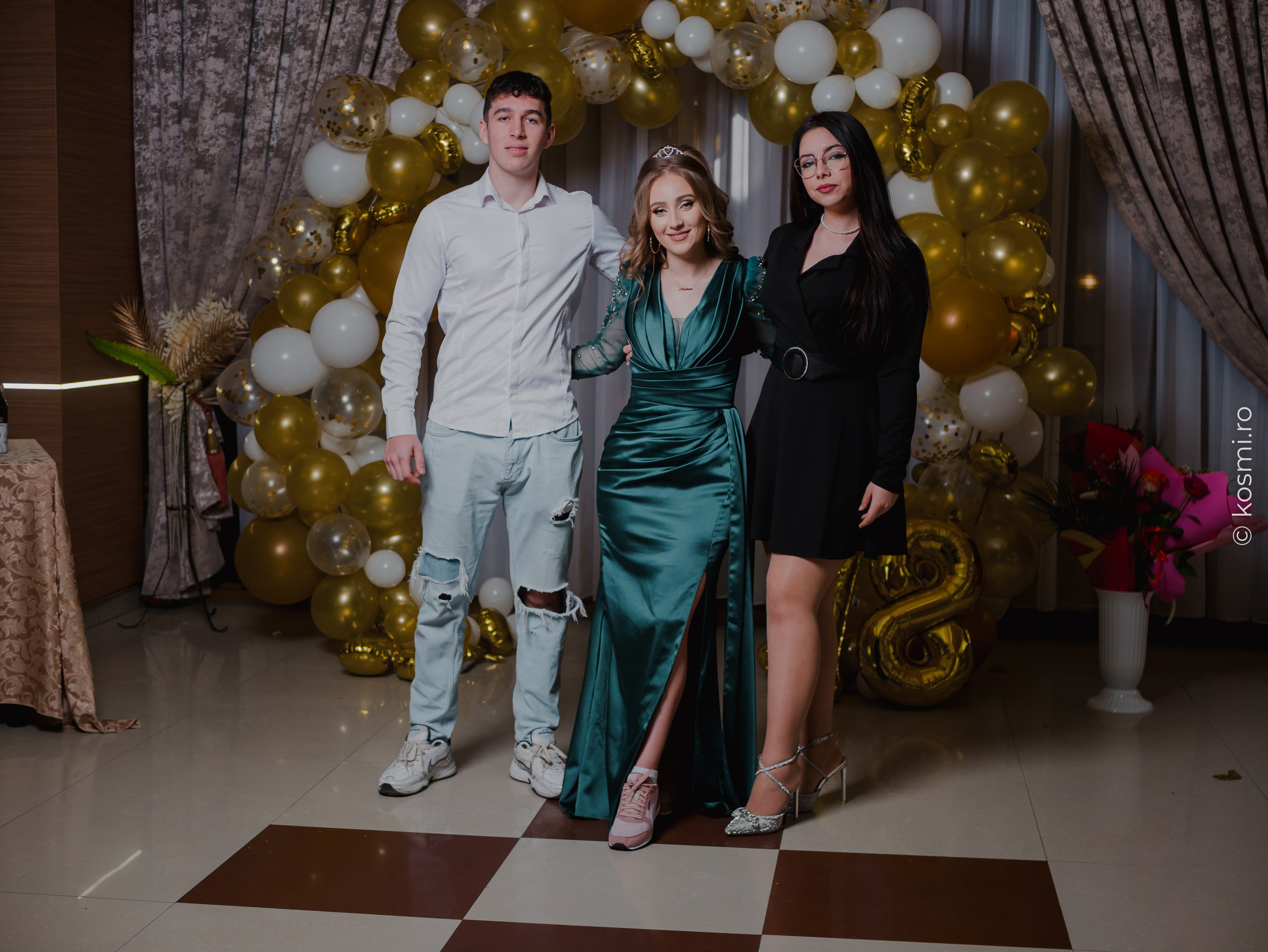 Majorat Andreea. Kosmi