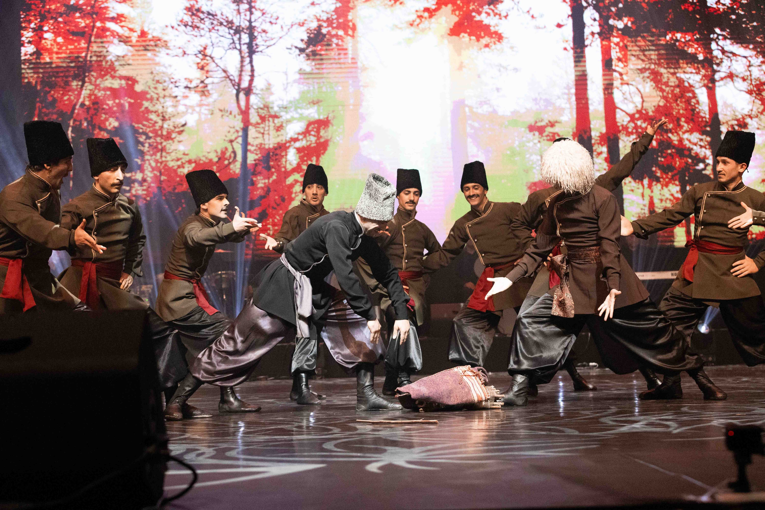 STATE DANCE ENSEMBLE. Wedding&Event photographer Ismail Rzayev in Baku