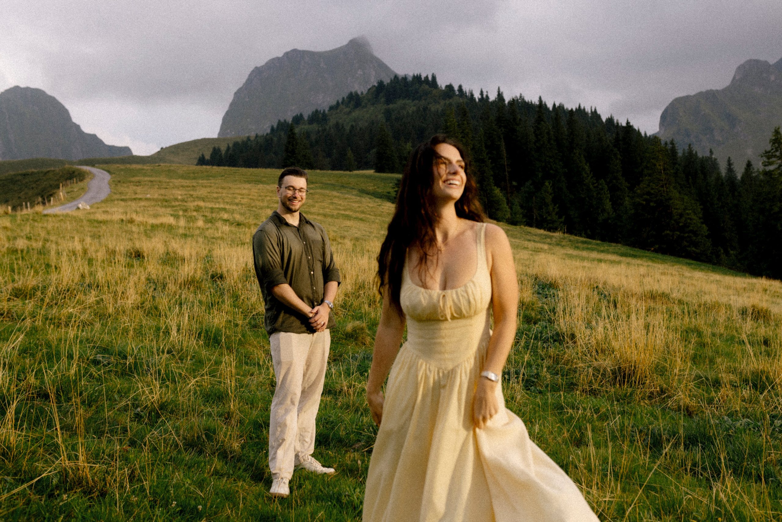 Emily + Casey. Polina Sobol — family & documentary photographer in Bern. Outdoor & urban photo sessions for families, kids and couples