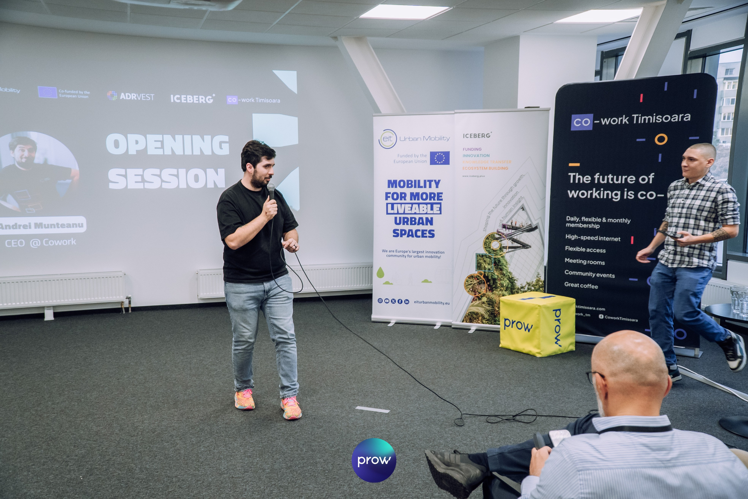 InVest DemoDay @ Cowork. Cozac Cristian Photographer