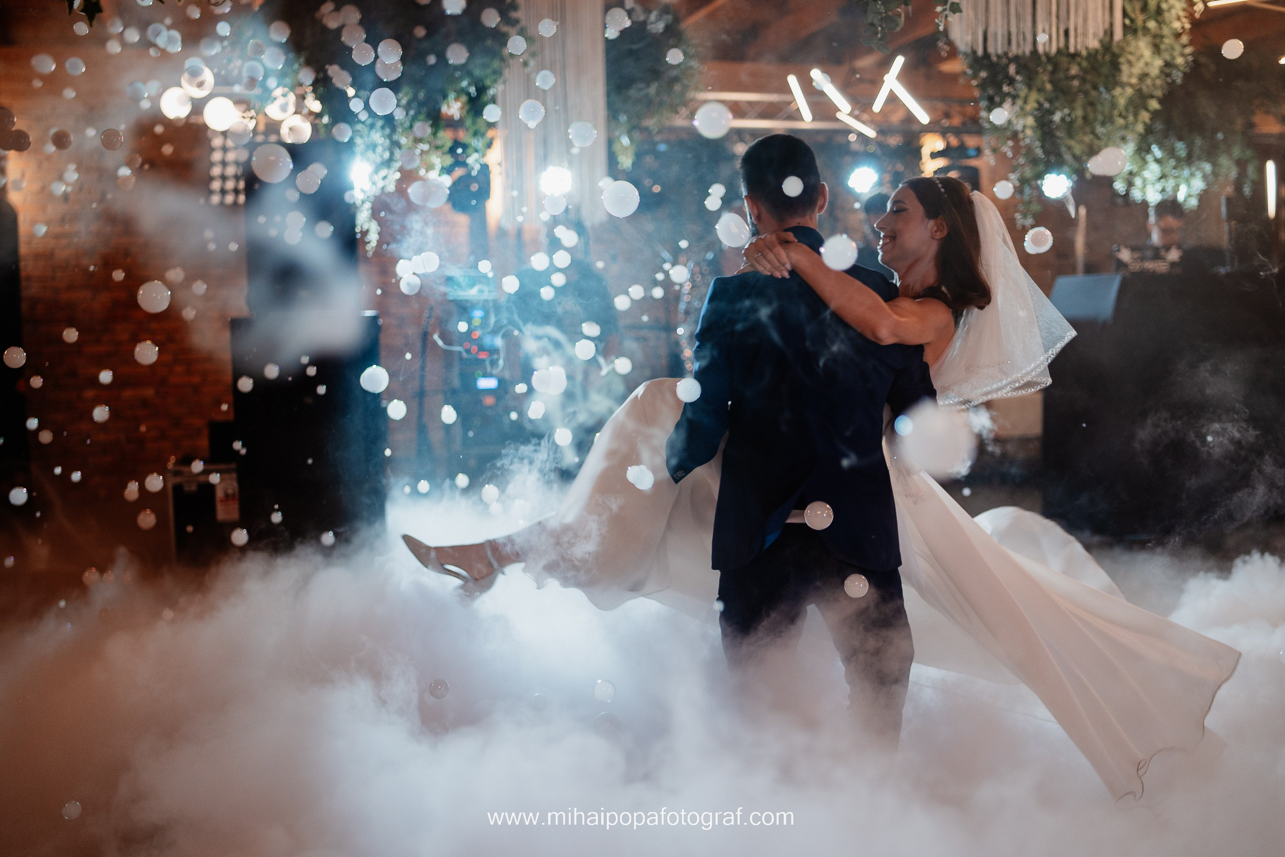 Fotograf de nuntă la Cernica Events | Mihai Popa Fotograf. Fotograf Nuntă & Botez București - Mihai Popa | Dincolo de oameni, imortalizez emoții!