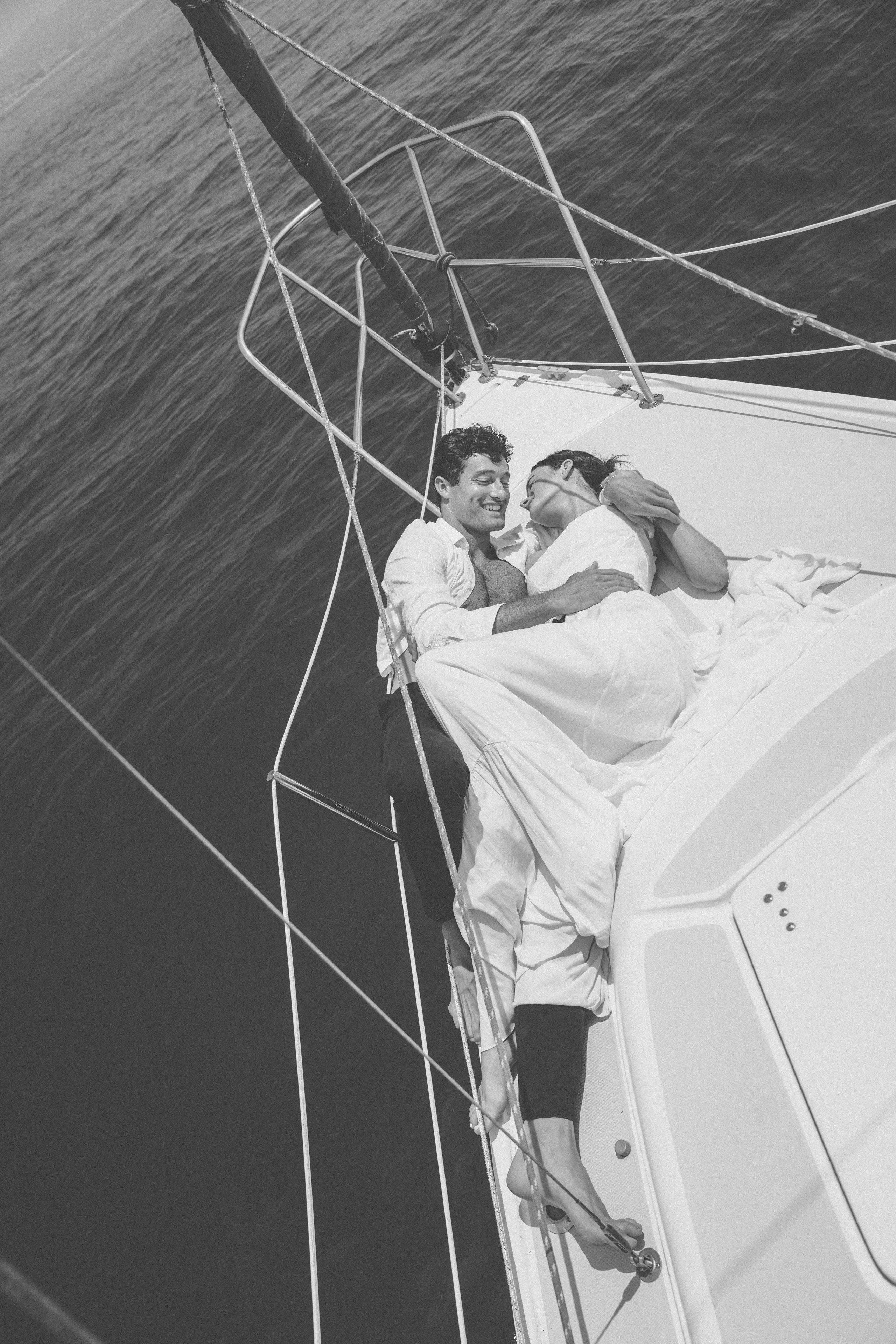 Love on the boat. Main