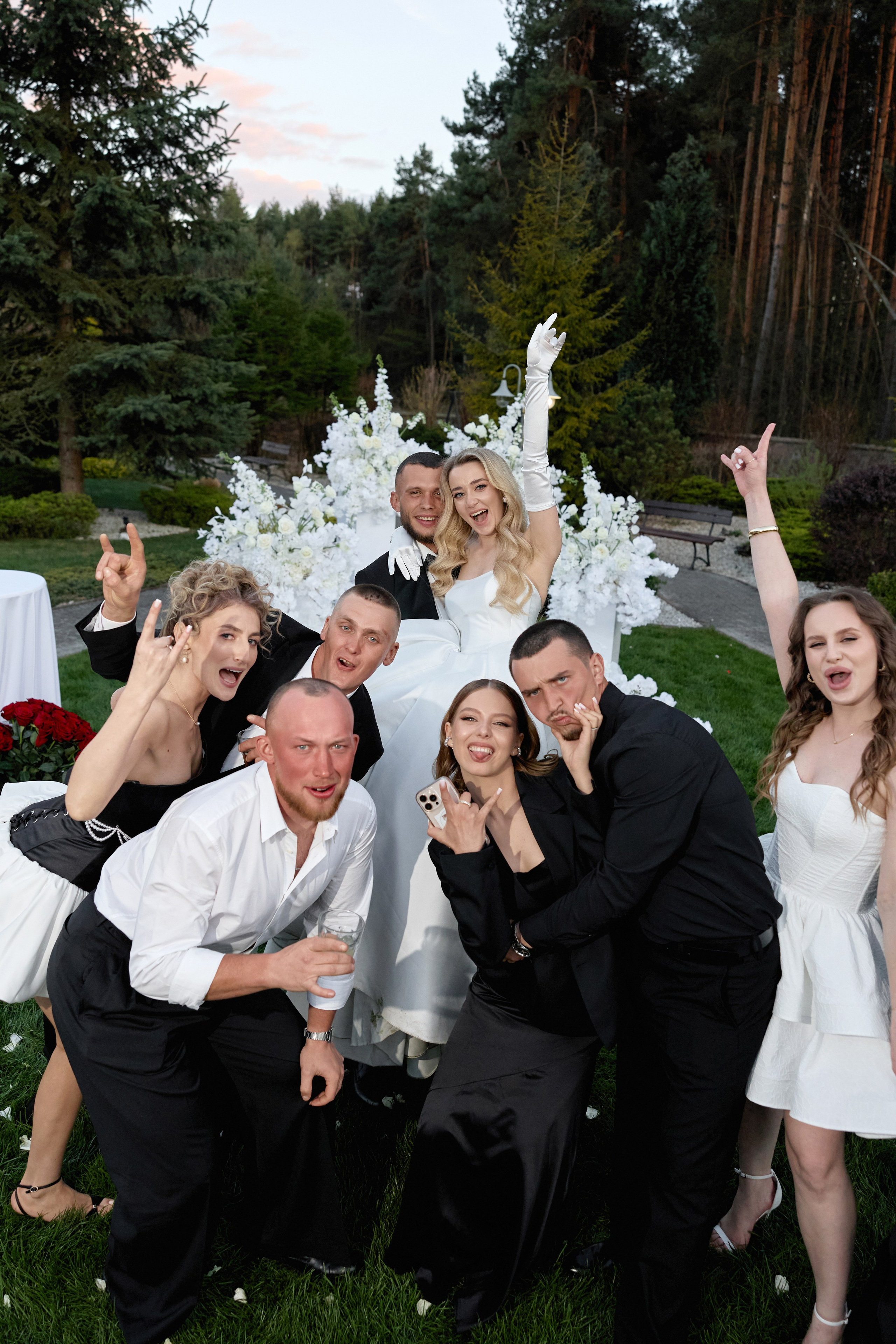 Natalia & Roman. Dworek przy lesie. Fotograf ślubny i rodzinny w Krakowie Yana Klymova