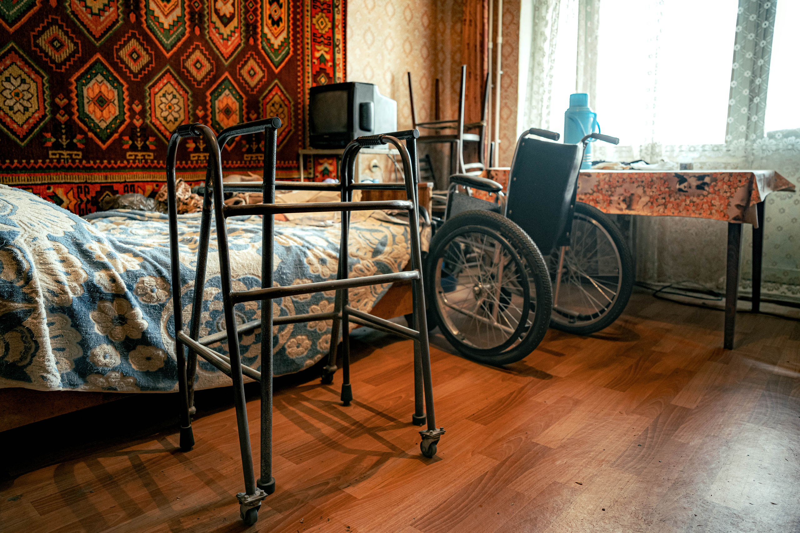 «Они, наверное, ждут, когда я сдохну»—Как выживают одинокие пенсионеры. Георгий Намазов | Фотограф в Ташкенте