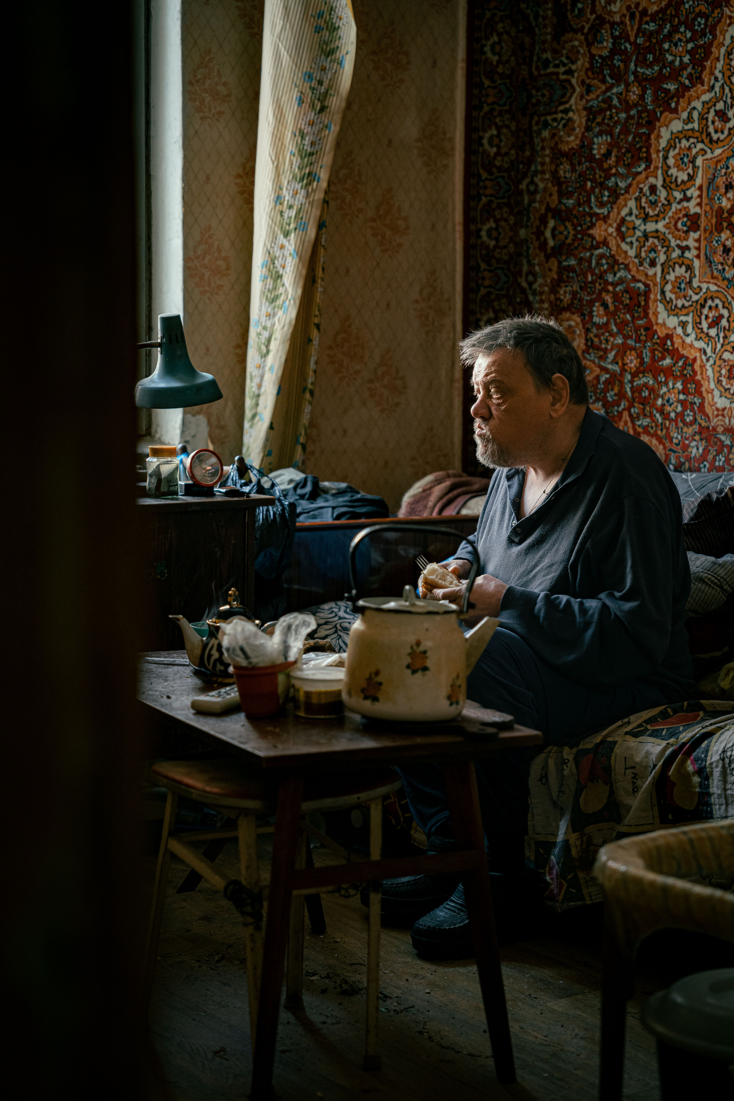 «Они, наверное, ждут, когда я сдохну»—Как выживают одинокие пенсионеры. Георгий Намазов | Фотограф в Ташкенте